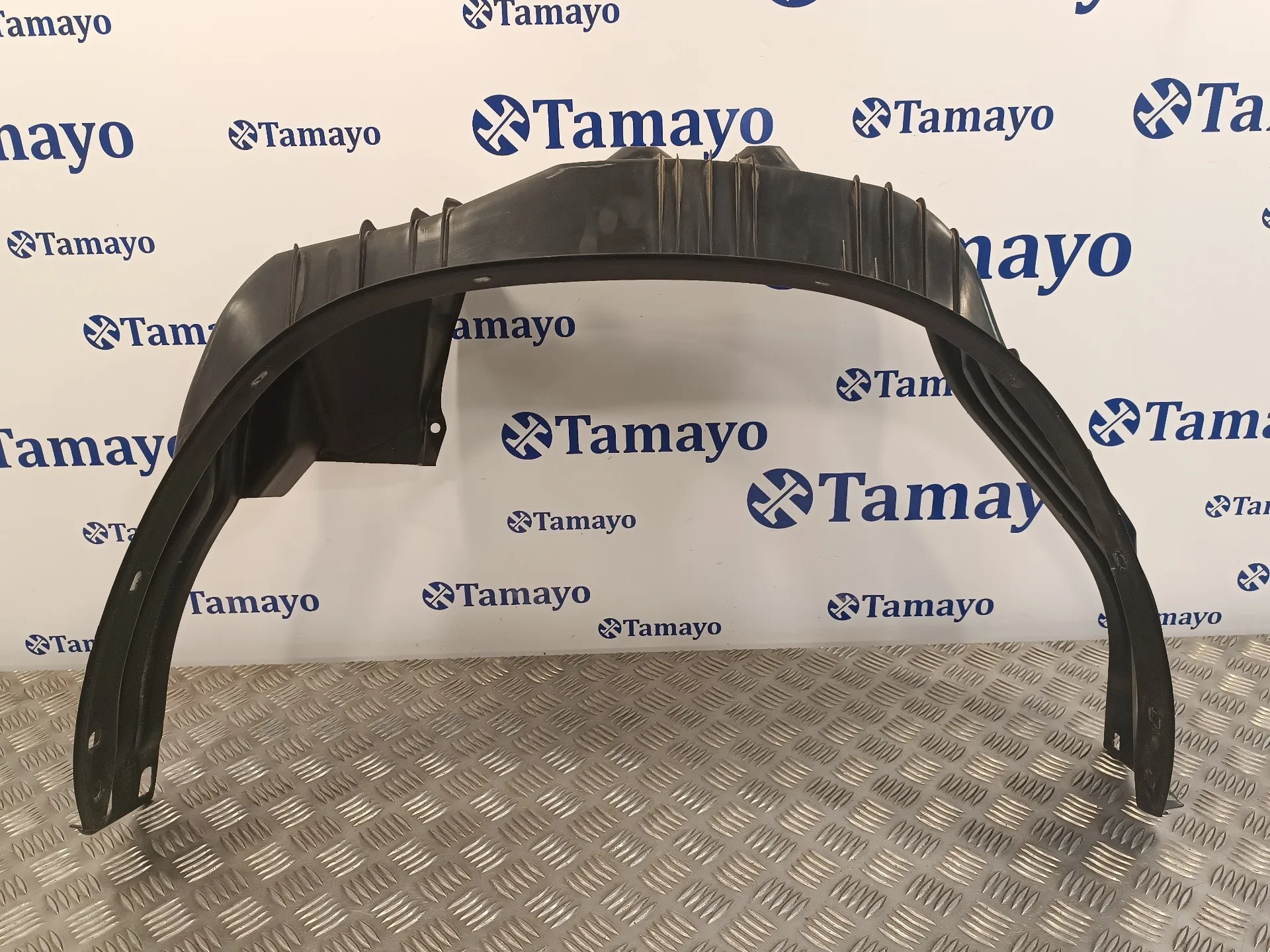 Plastico Paso Rueda Trasero Izquierdo para Toyota Hilux (Kun)