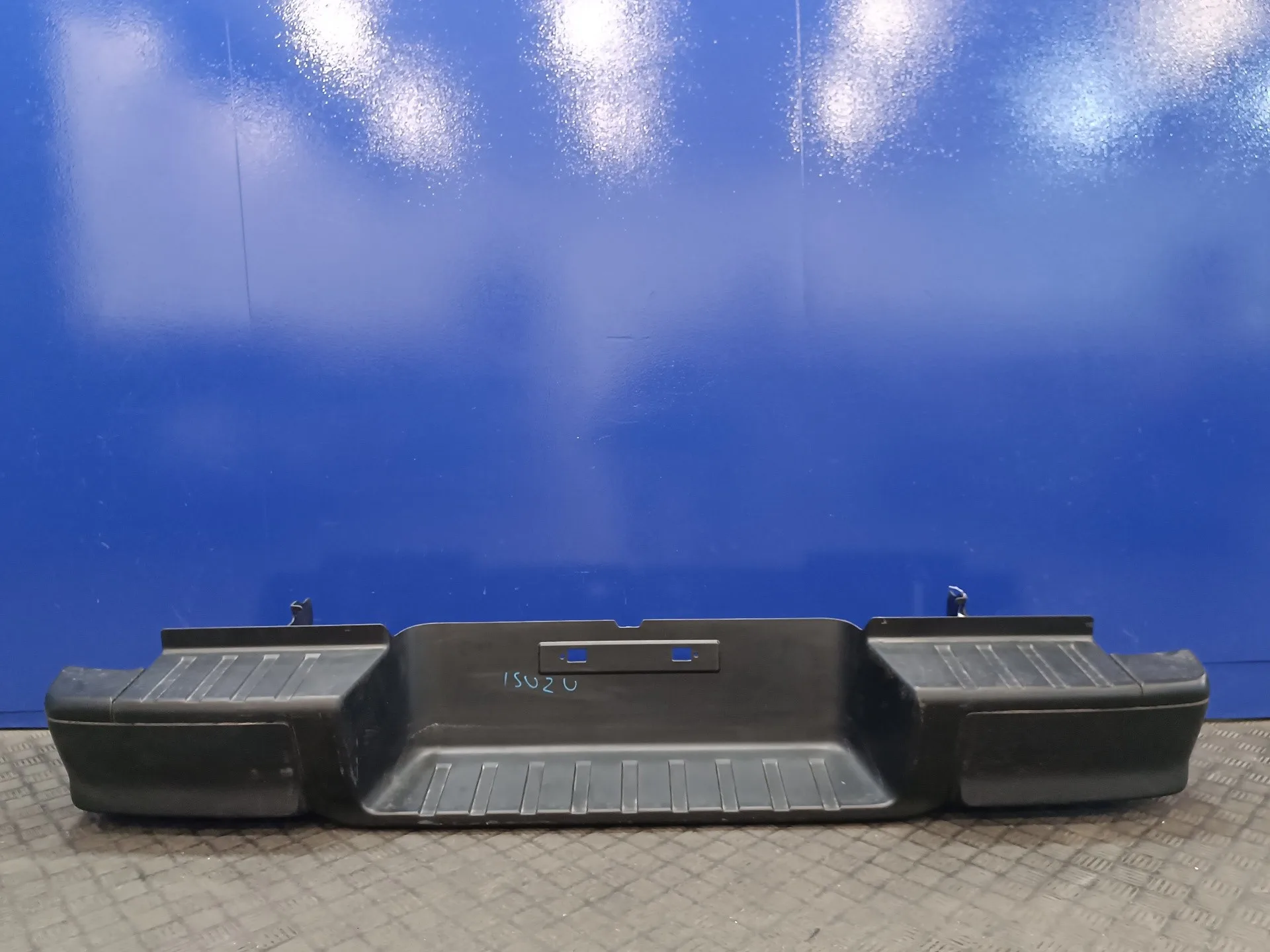 Paragolpes Trasero para Isuzu D-Max