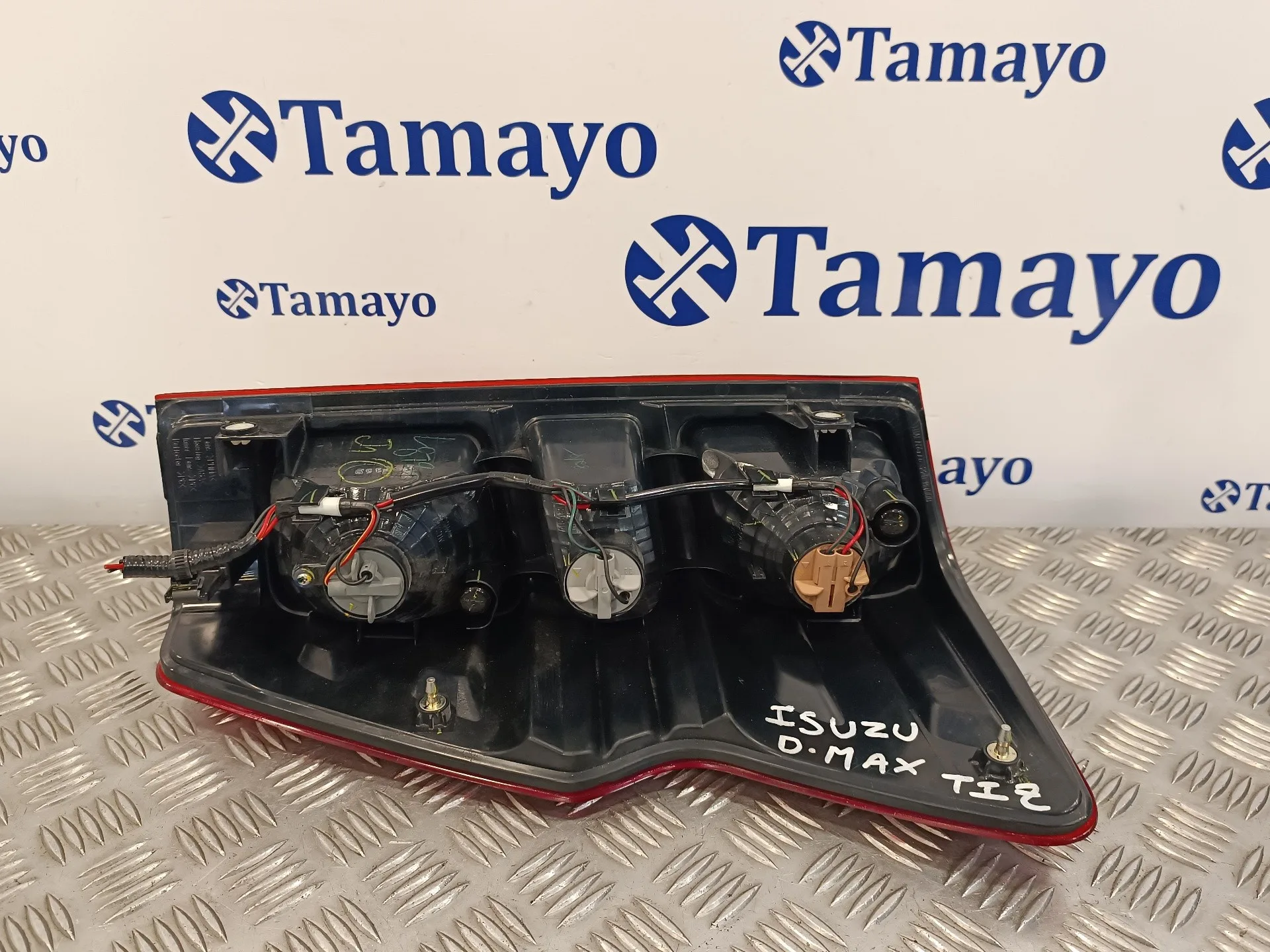 Piloto Trasero Izquierdo para Isuzu D-Max