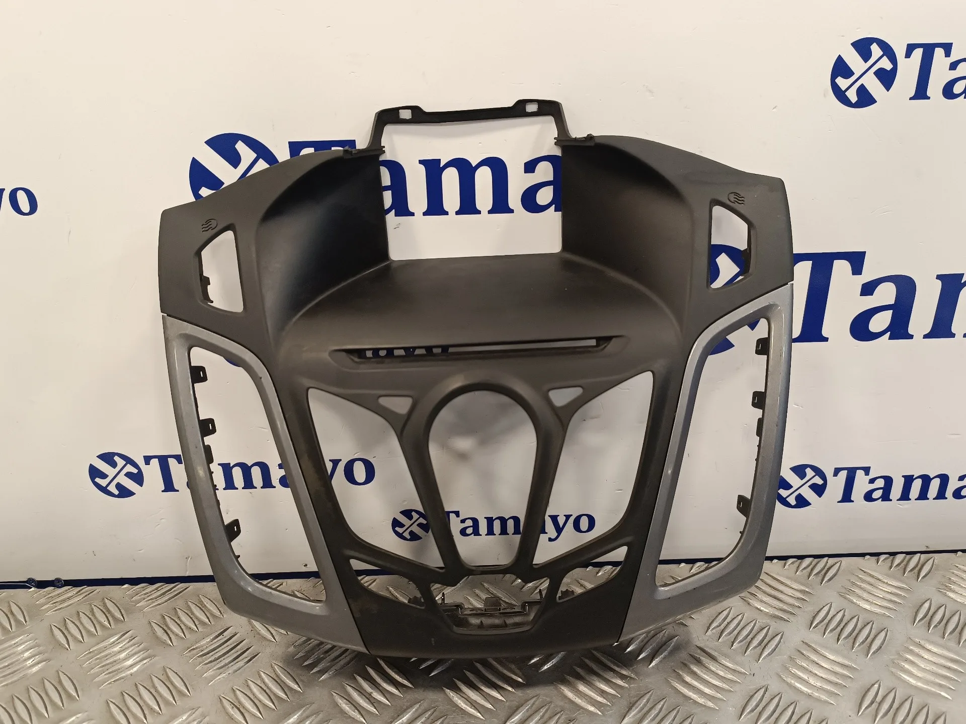 Plasticos Varios Interior para Ford Focus Turn.