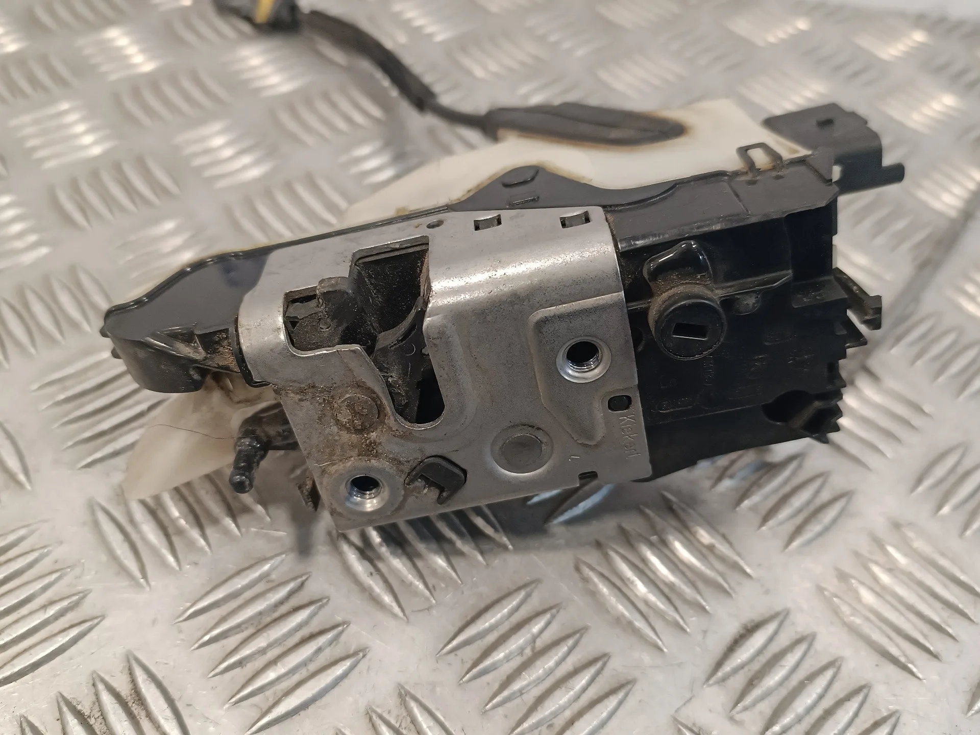 Cerradura Puerta Delantera Izquierda para Citroën C4 Lim.