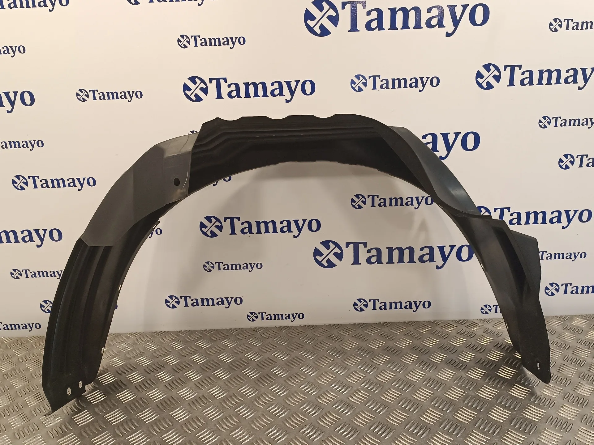 Plastico Paso Rueda Trasero Derecho para Isuzu D-Max