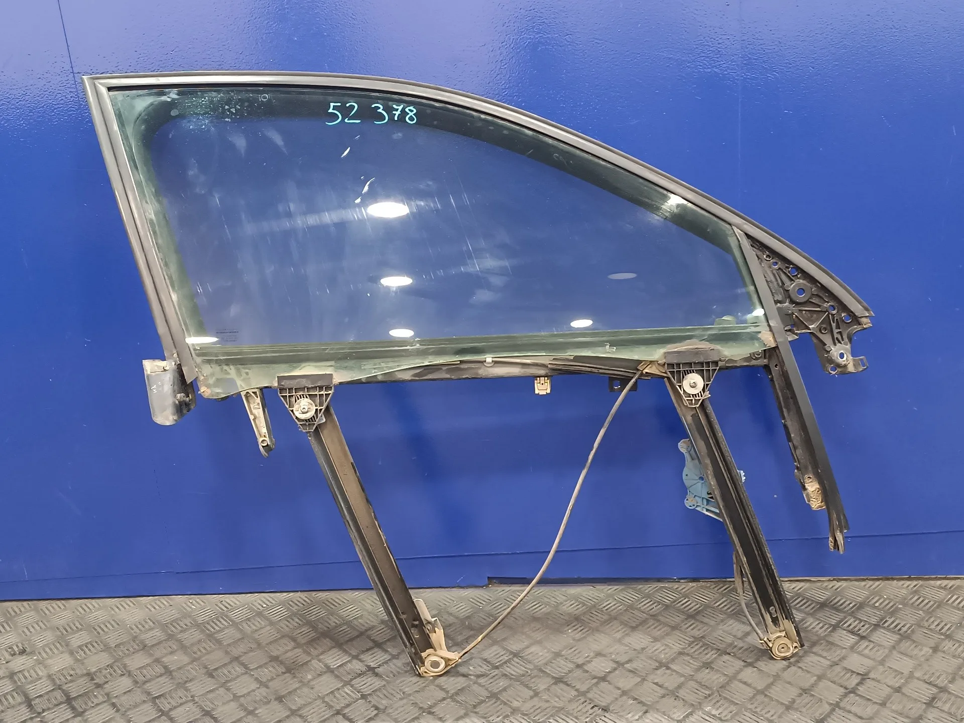 Elevalunas Delantero Derecho para Audi A4 Berlina (8E)