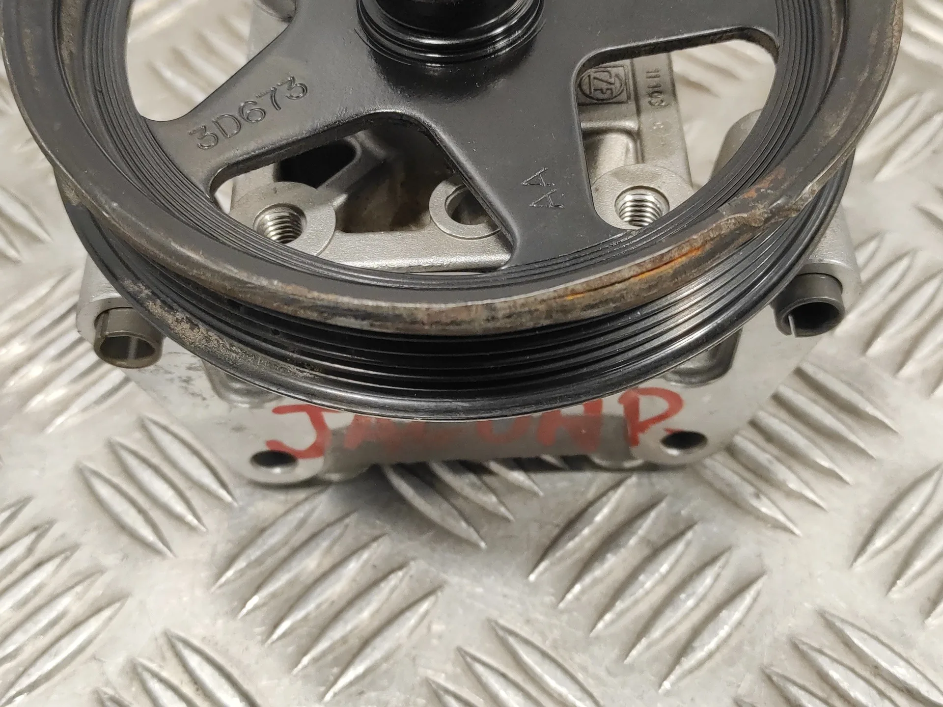 Bomba Direccion para Jaguar X-Type