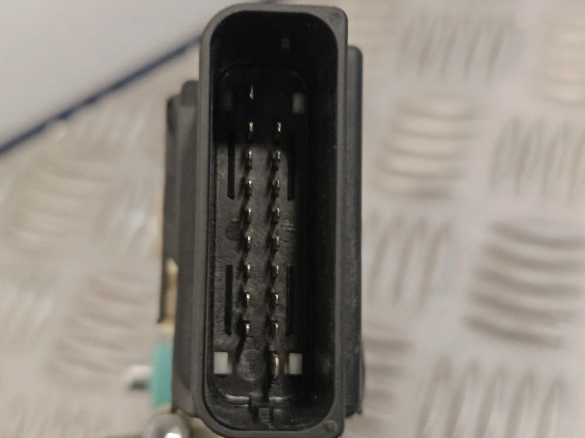 Motor Elevalunas Trasero Derecho para Volkswagen Passat Berlina (3C2)