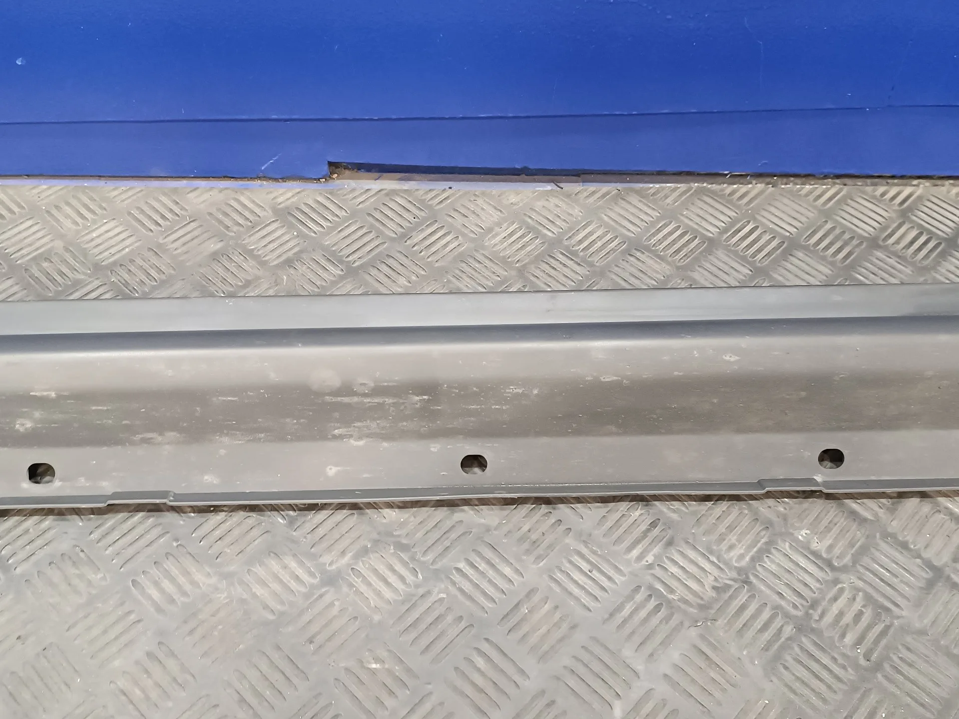 Faldon Lateral para Opel Antara