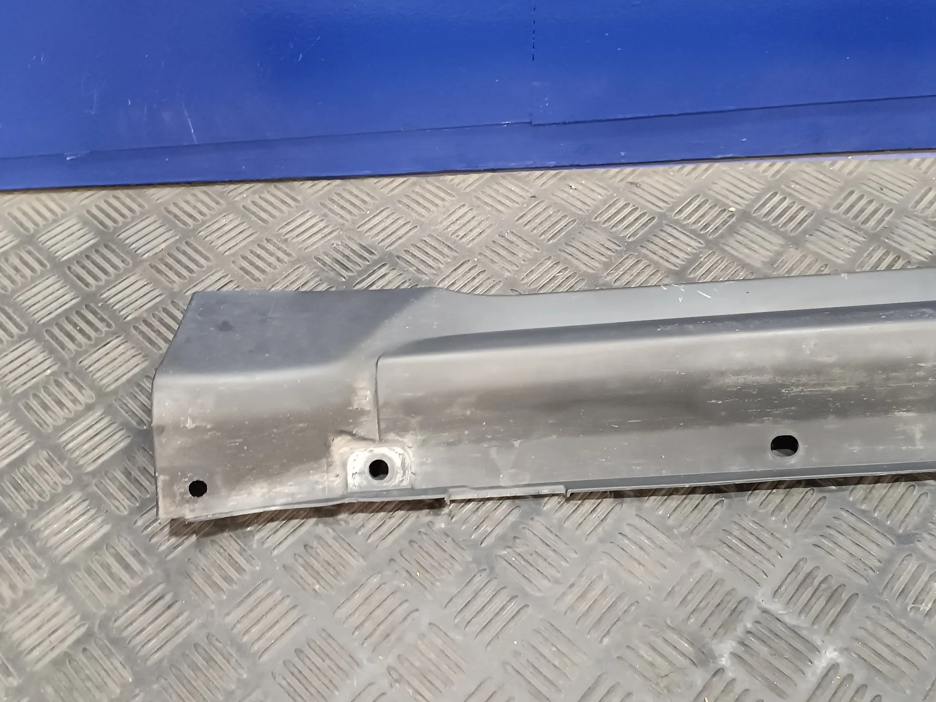 Faldon Lateral para Opel Antara