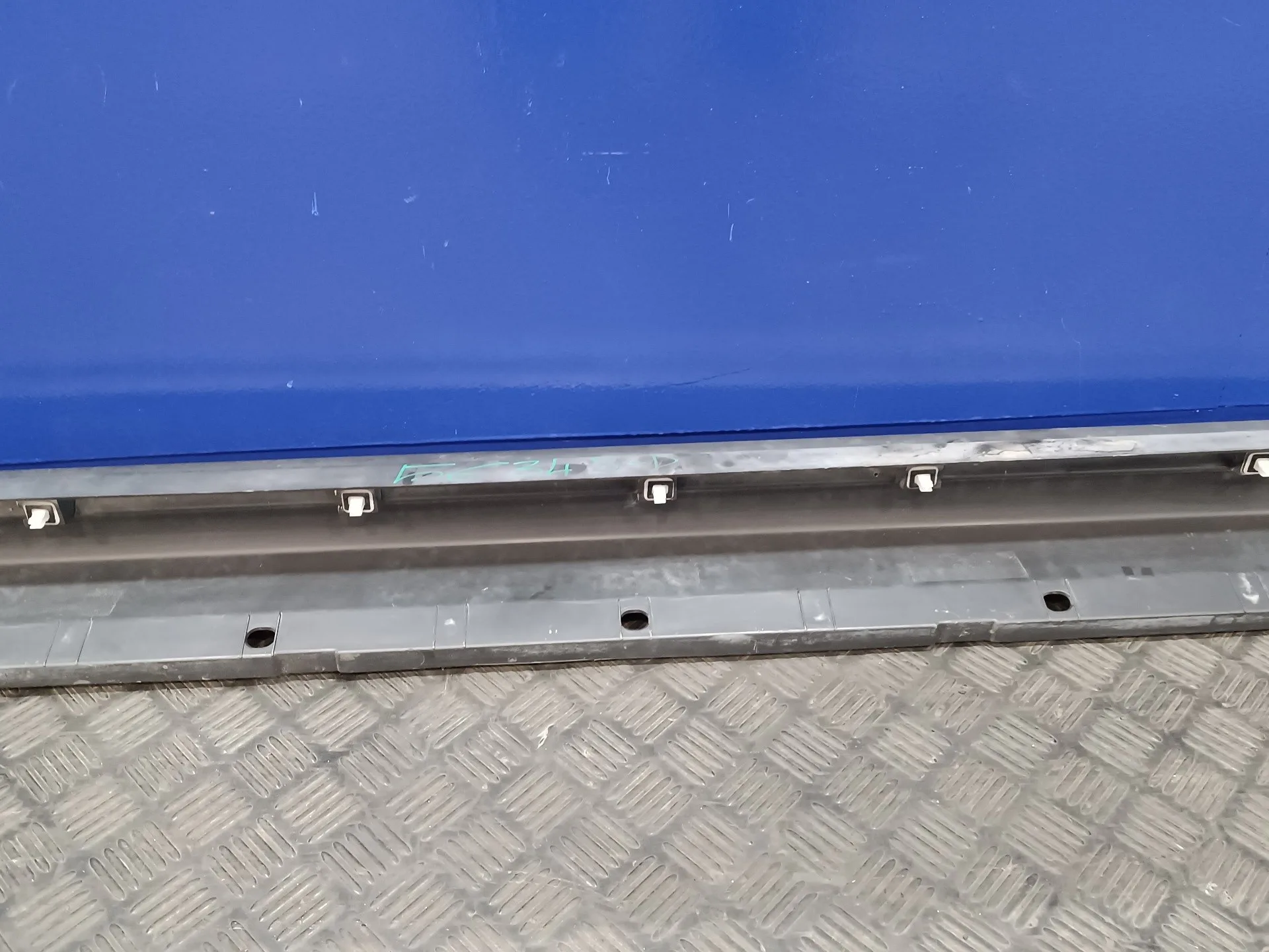 Faldon Lateral para Opel Antara