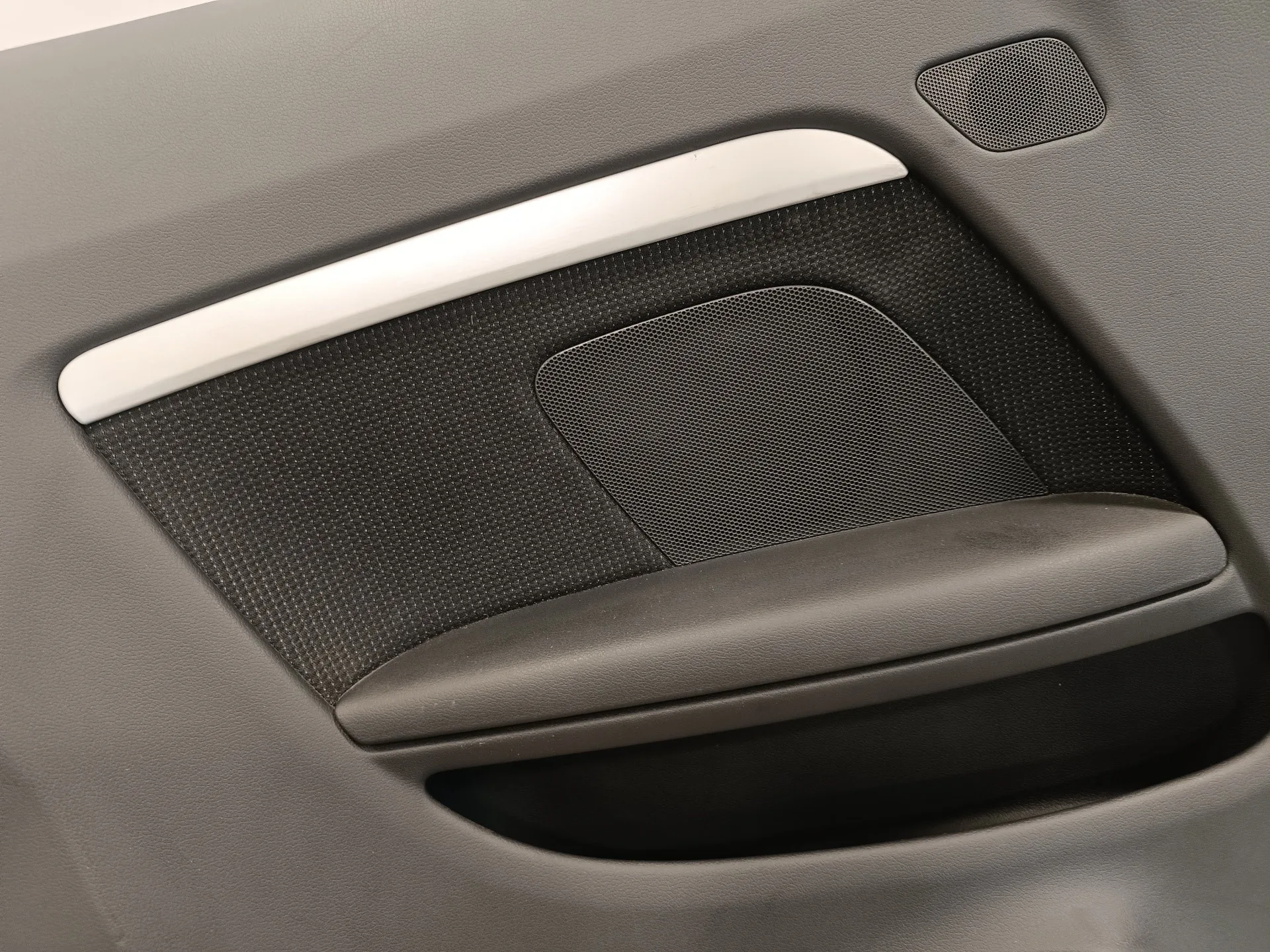 Guarnecido Puerta Trasera Izquierda para Audi A5 Coupe (8T)
