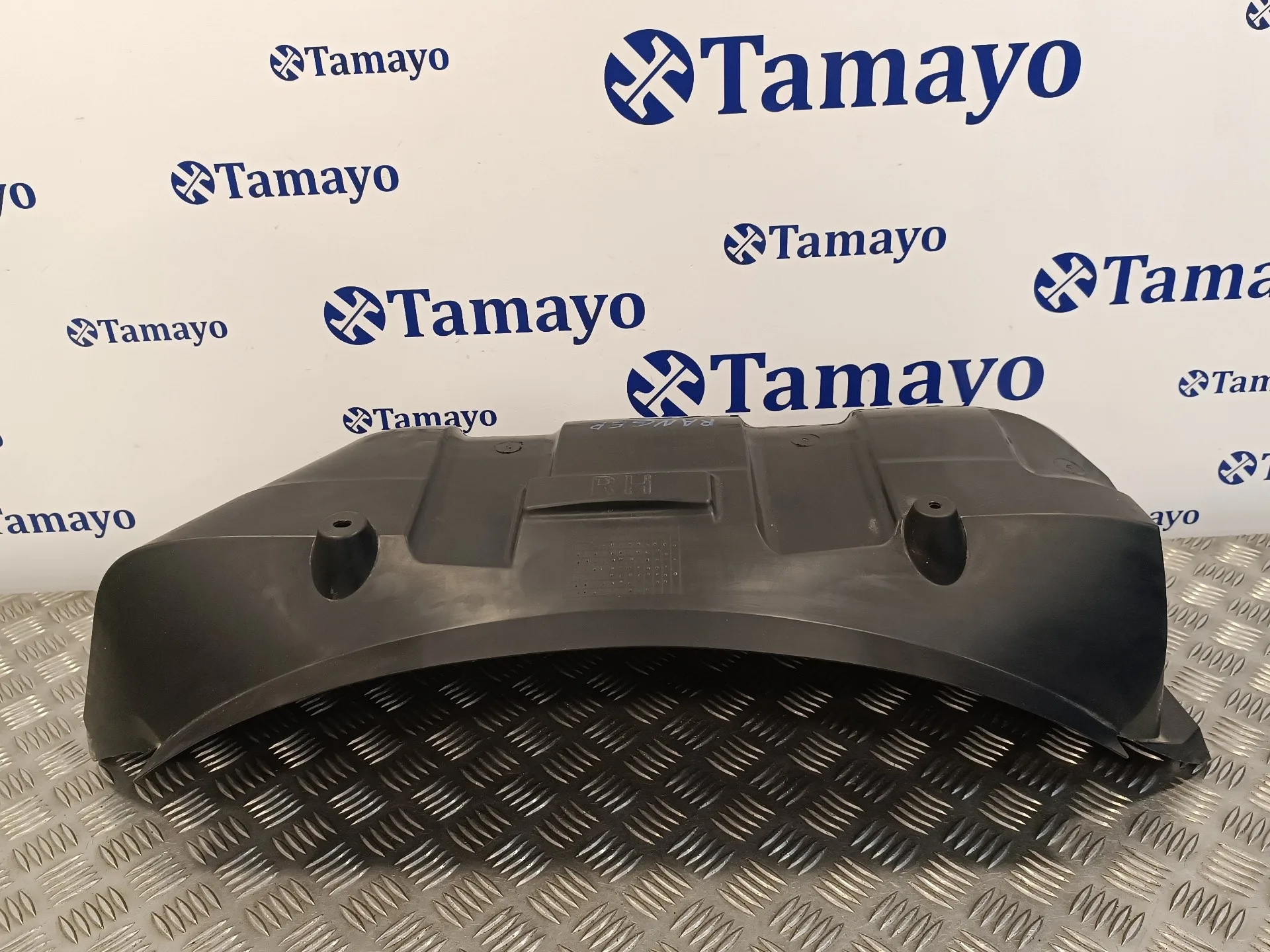 Plastico Paso Rueda Trasero Derecho para Ford Ranger (Tke)