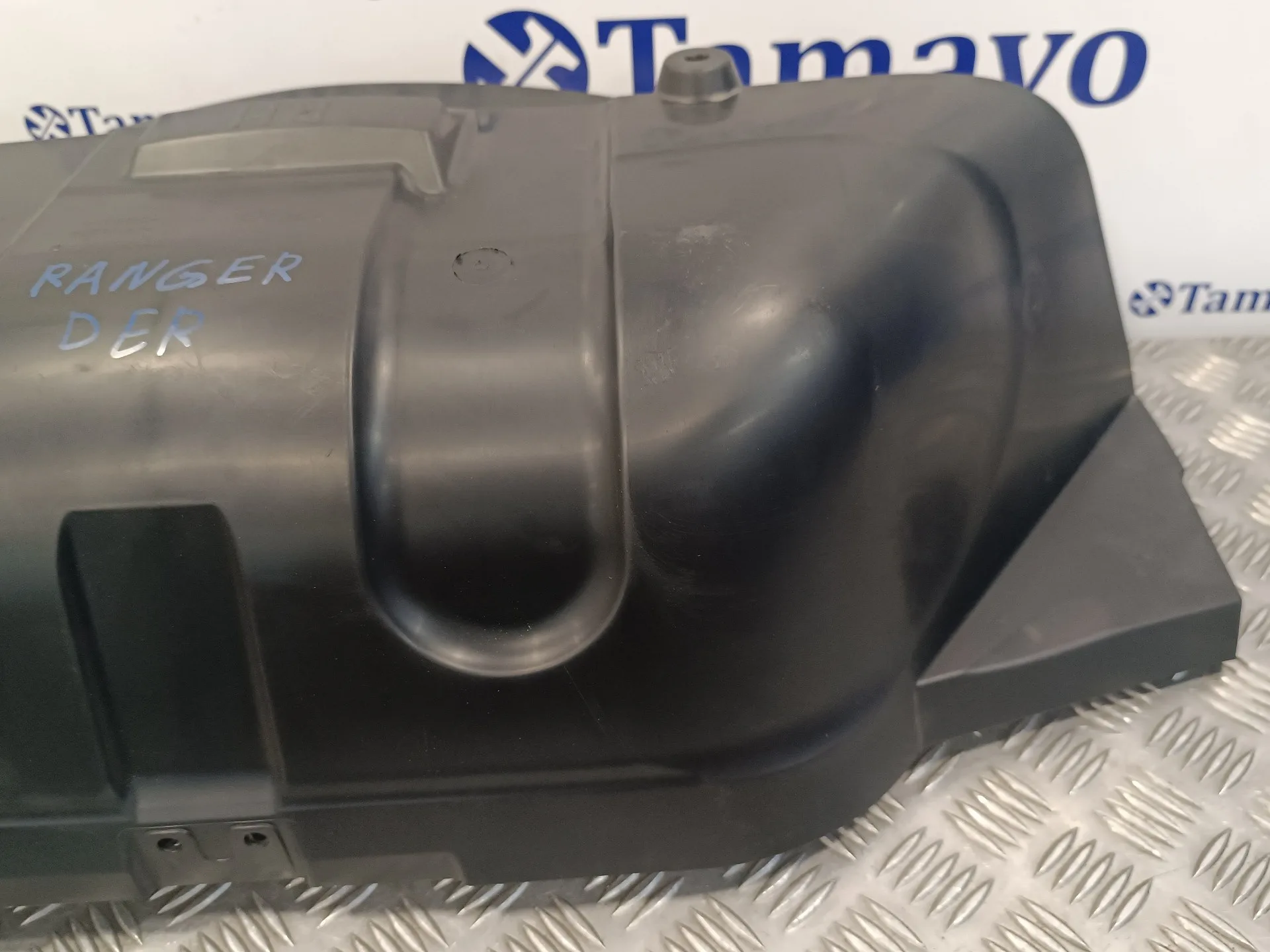 Plastico Paso Rueda Trasero Derecho para Ford Ranger (Tke)