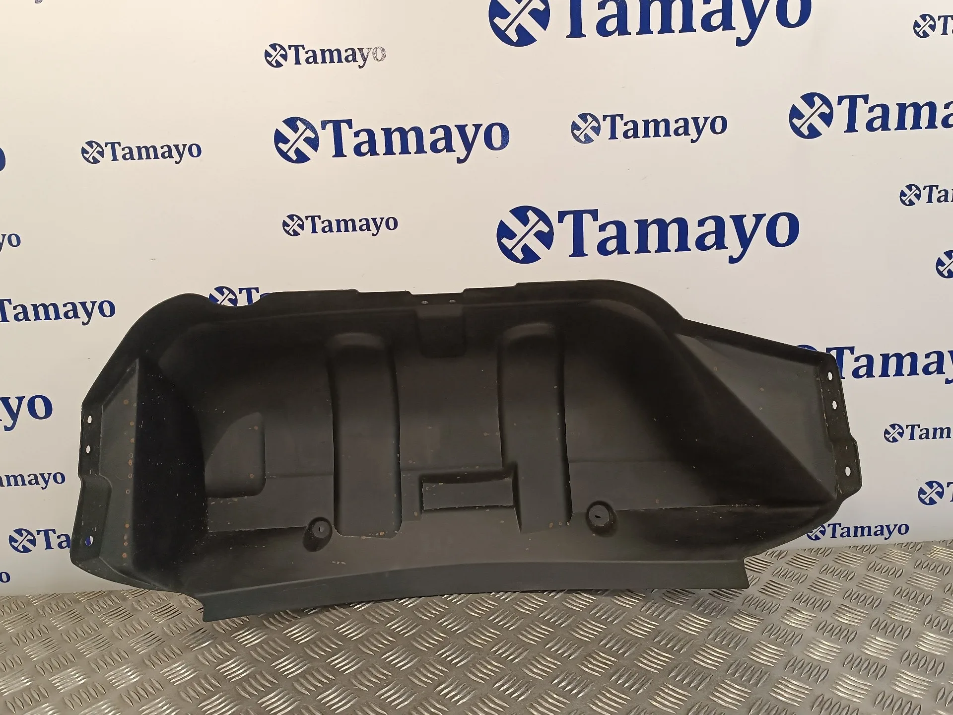 Plastico Paso Rueda Trasero Derecho para Ford Ranger (Tke)