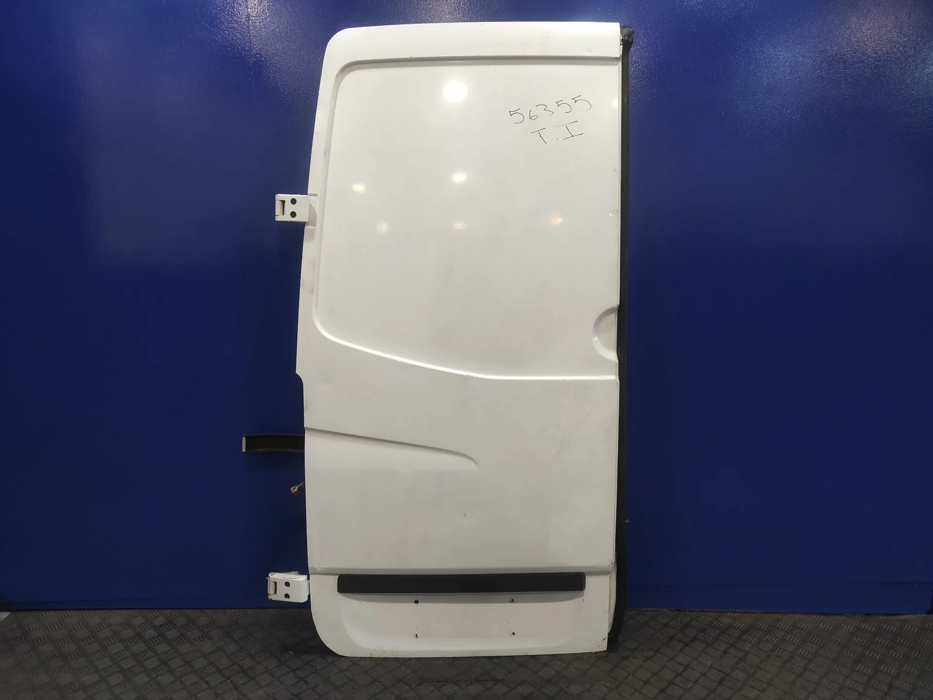 Puerta Trasera Izquierda para Mercedes-Benz Sprinterii Caja Cerrada (Desde 01.06)