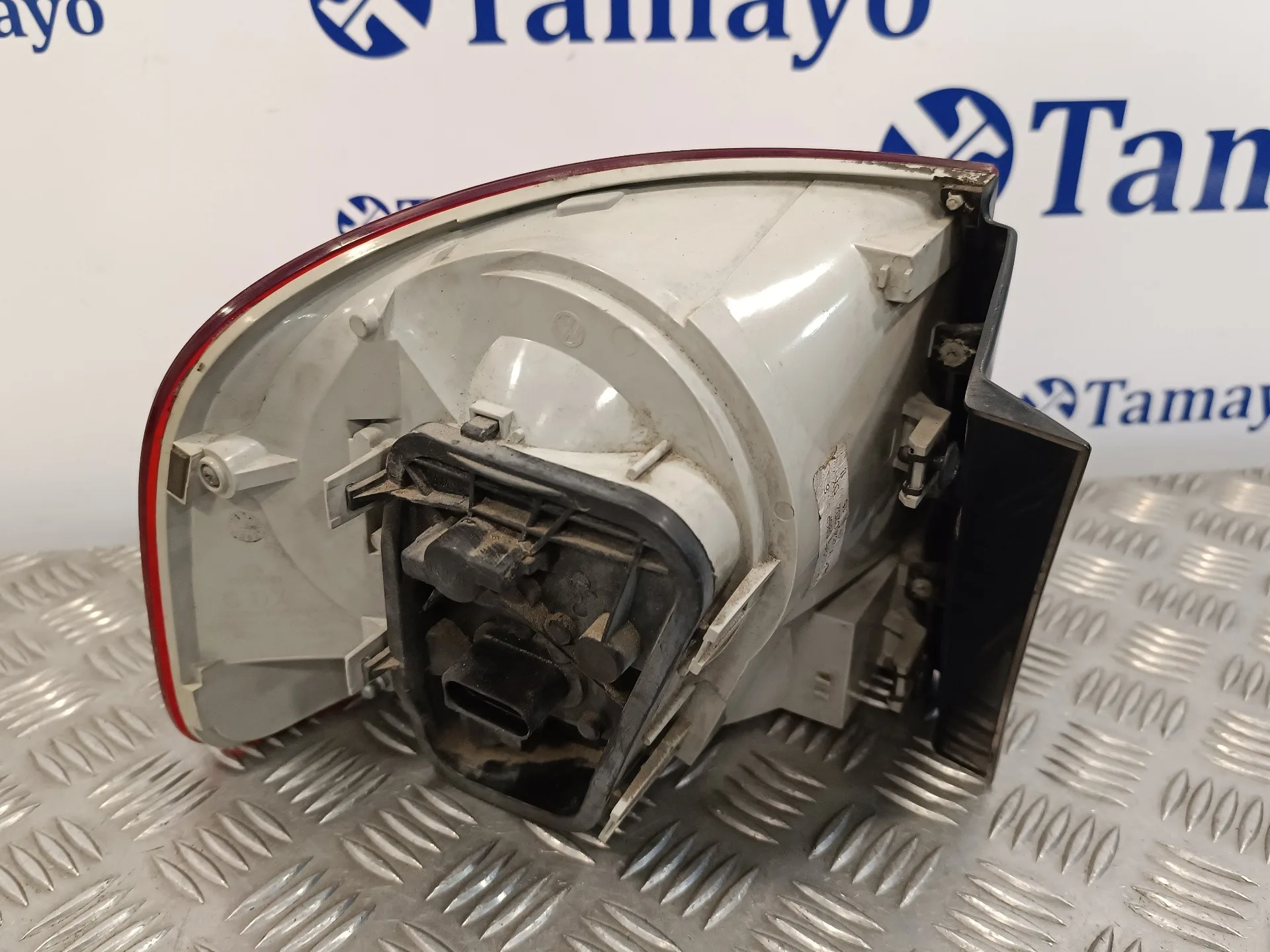Piloto Trasero Derecho para Volkswagen Touareg (7La)