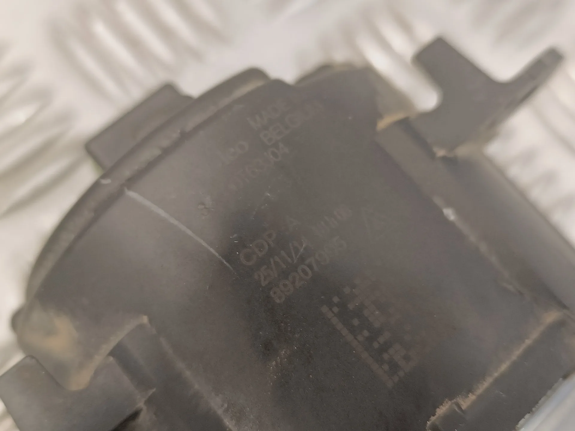 Faro Antiniebla Izquierdo para Suzuki Swift Berlina (Mz)