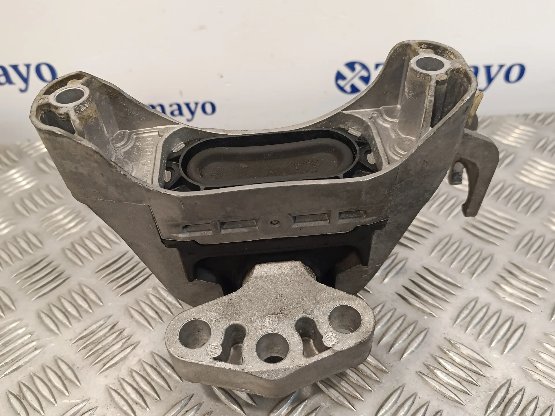 Soporte Motor Derecho para Opel Astra J Lim.