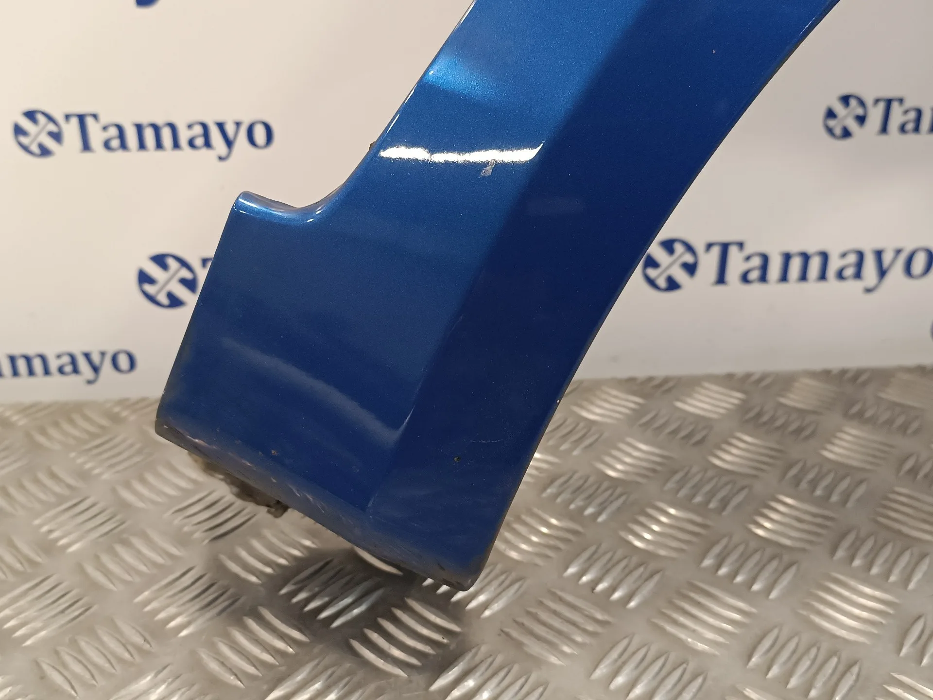 Aleta Delantera Derecha para Suzuki Swift Berlina (Mz)