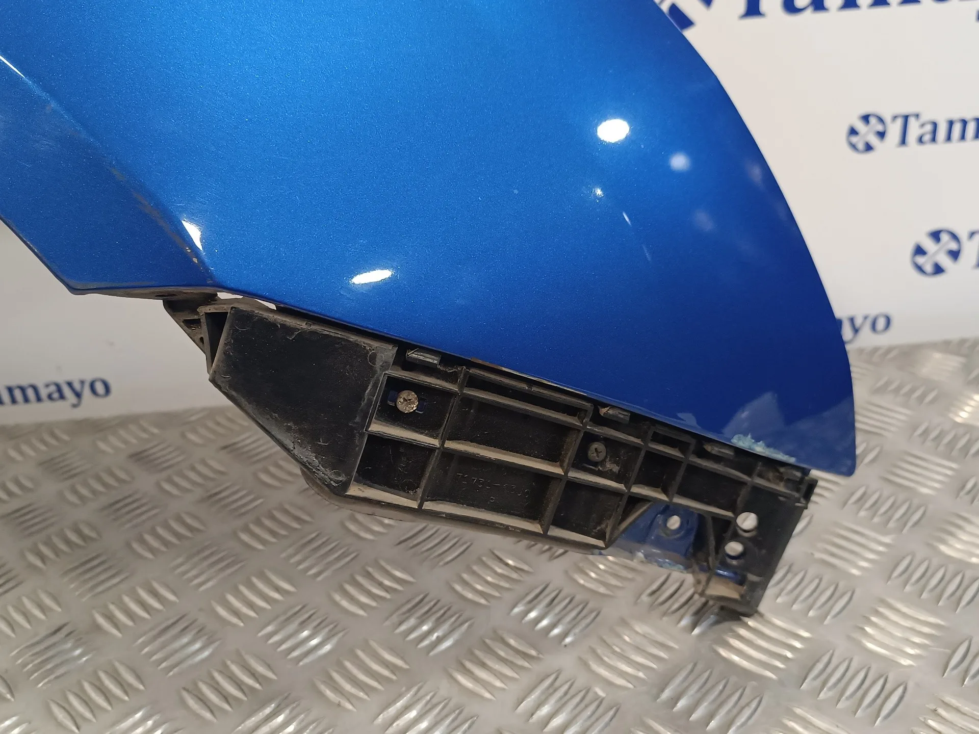 Aleta Delantera Derecha para Suzuki Swift Berlina (Mz)
