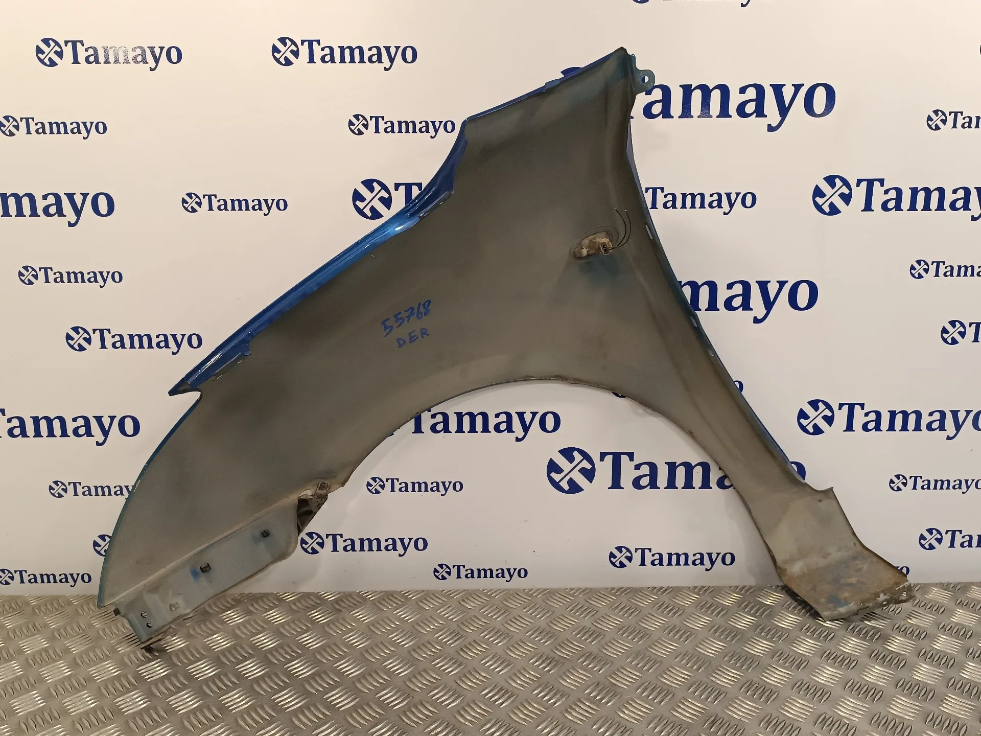 Aleta Delantera Derecha para Suzuki Swift Berlina (Mz)