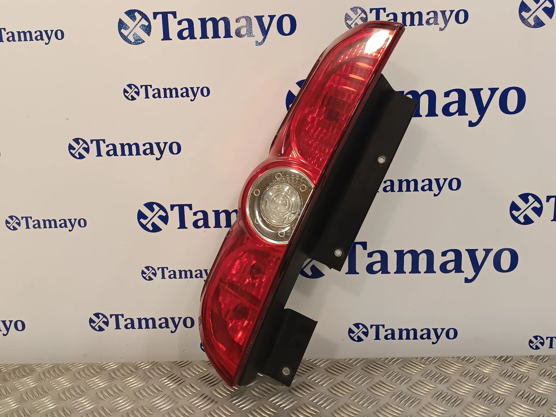 Piloto Trasero Izquierdo para Opel Combo D