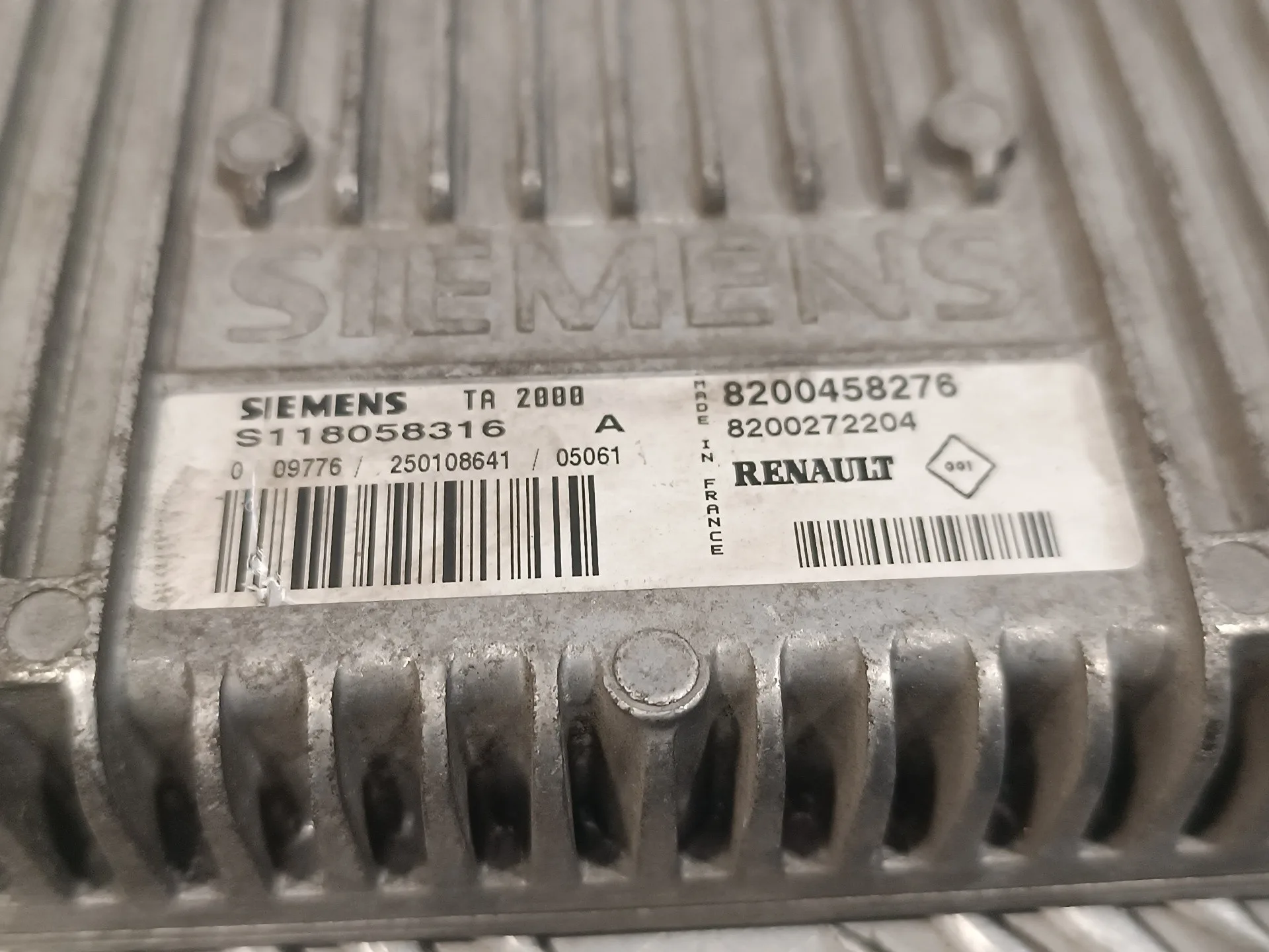 Centralita Motor Uce para Renault Scenic Ii