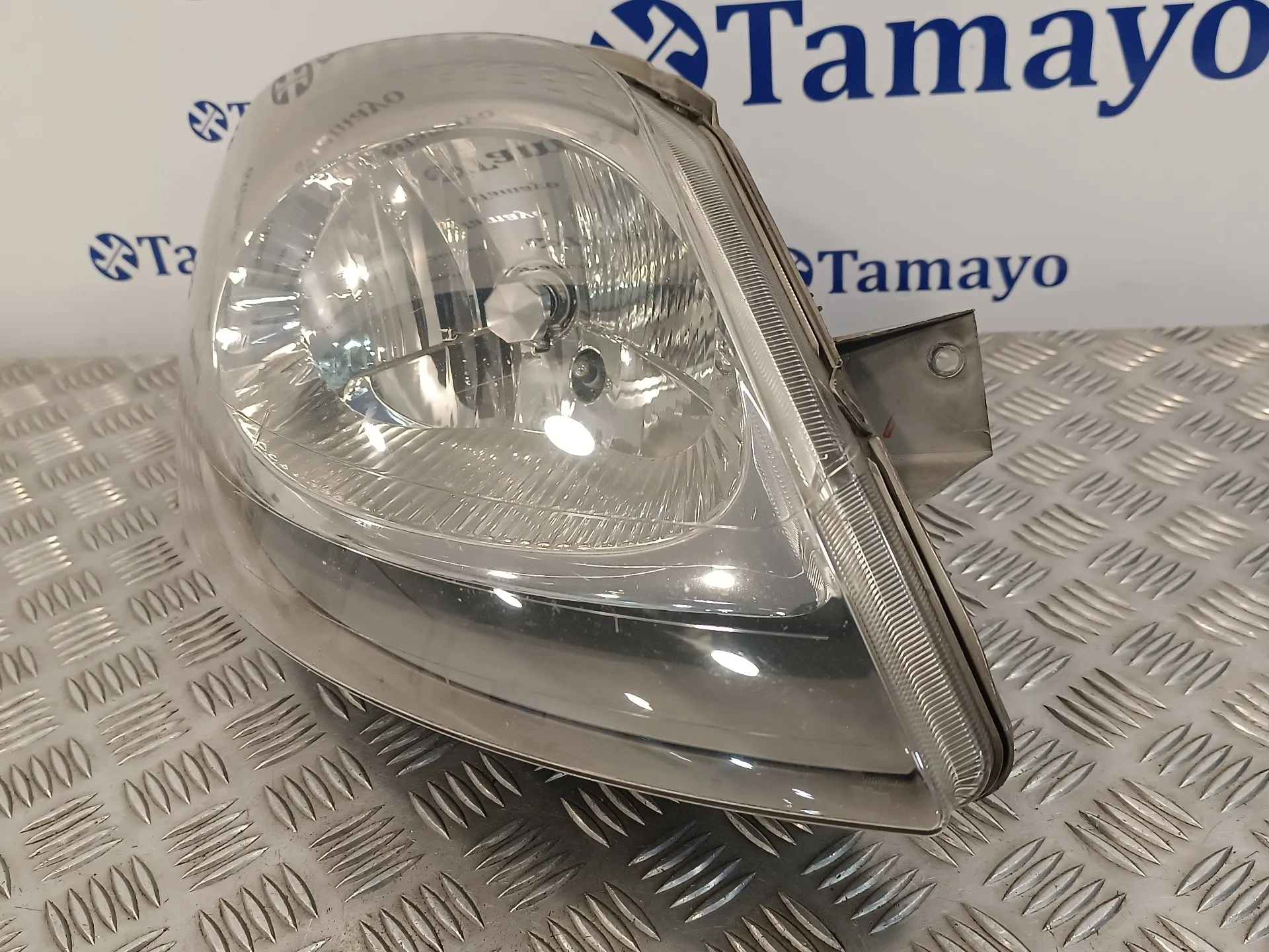 Faro Derecho para Nissan Primastar (X83)