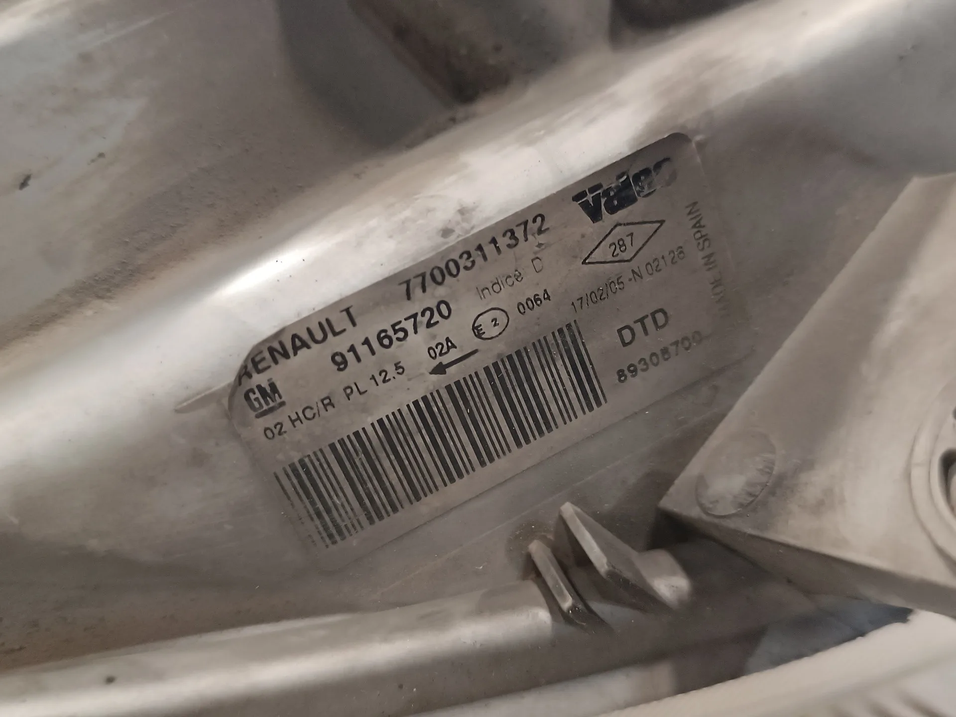 Faro Derecho para Nissan Primastar (X83)