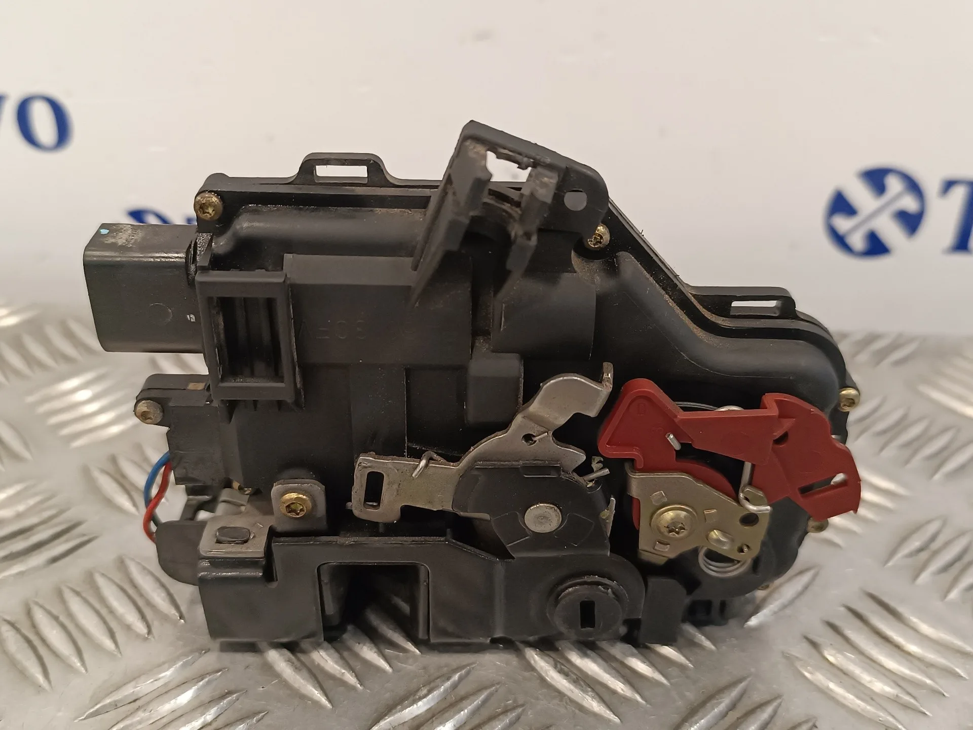 Cerradura Puerta Trasera Derecha para Audi A4 Avant (8E)