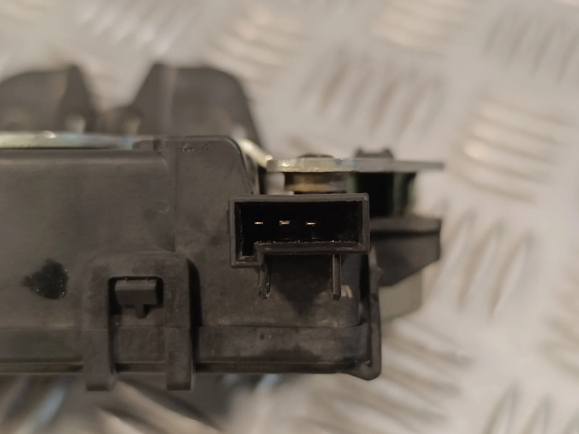 Cerradura Maletero / Porton para Opel Astra Gtc