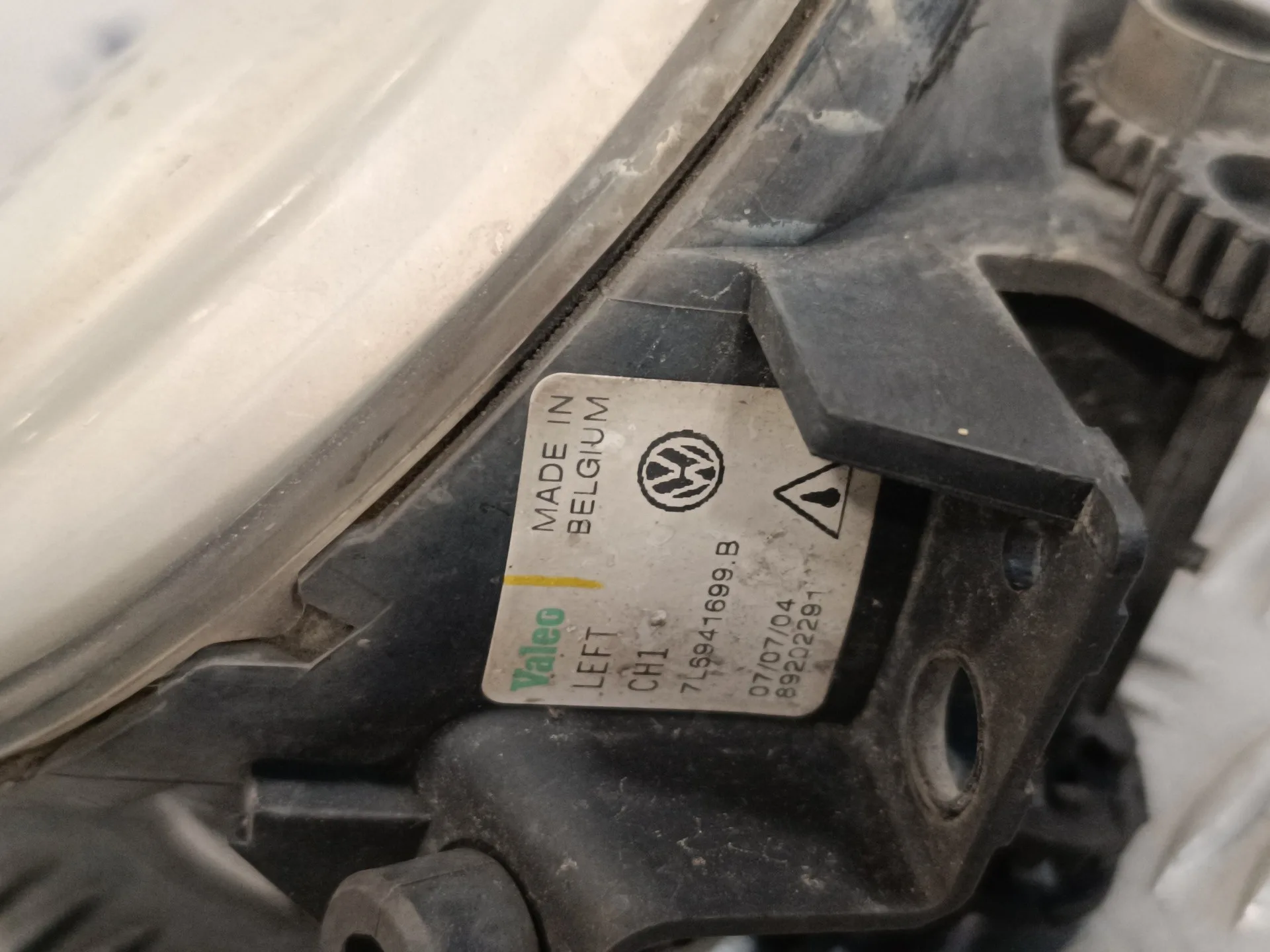 Faro Antiniebla Izquierdo para Volkswagen Touareg (7La)