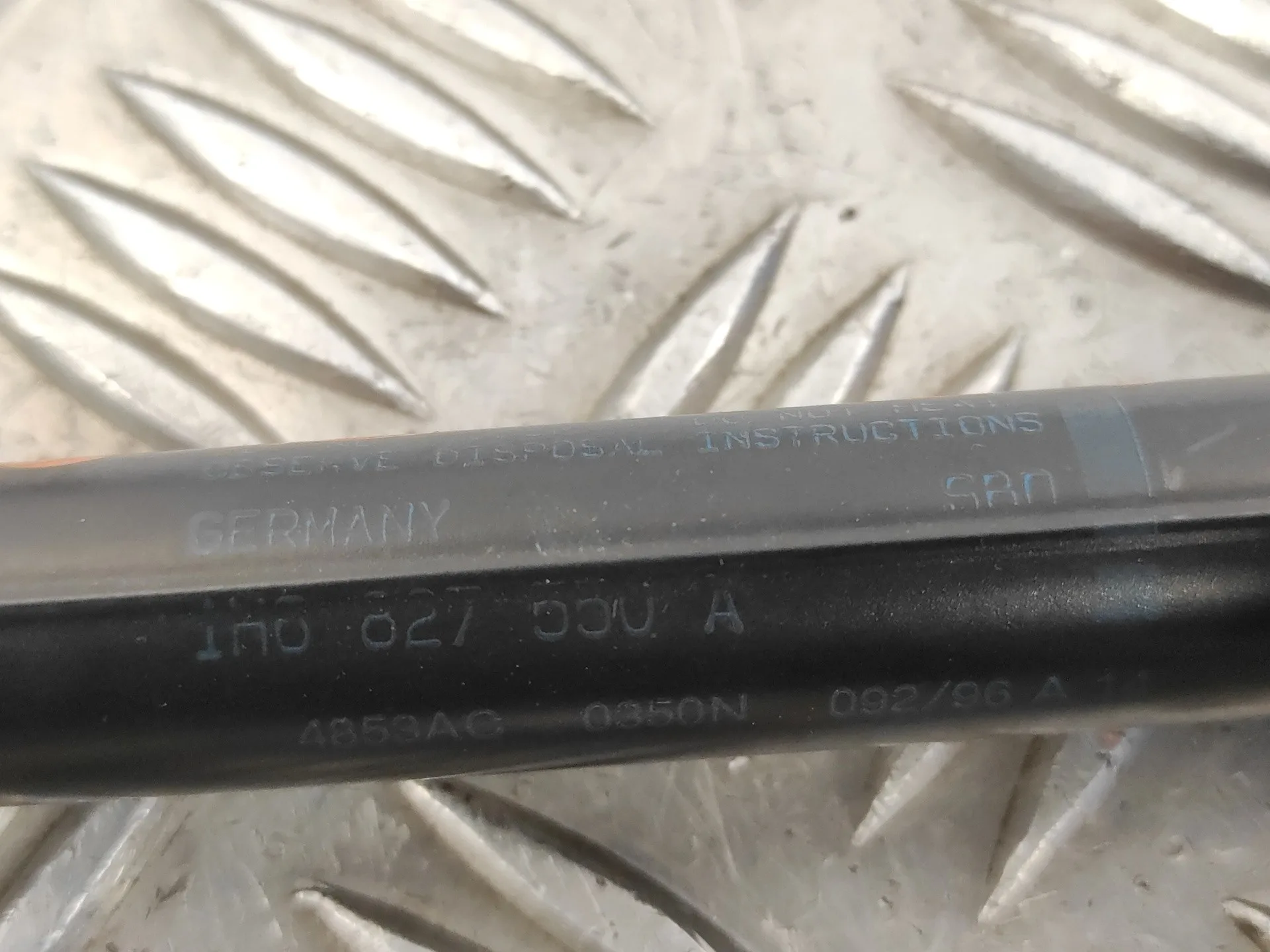 Amortiguadores Maletero / Porton para Volkswagen Golf Iii Berlina (1H1)