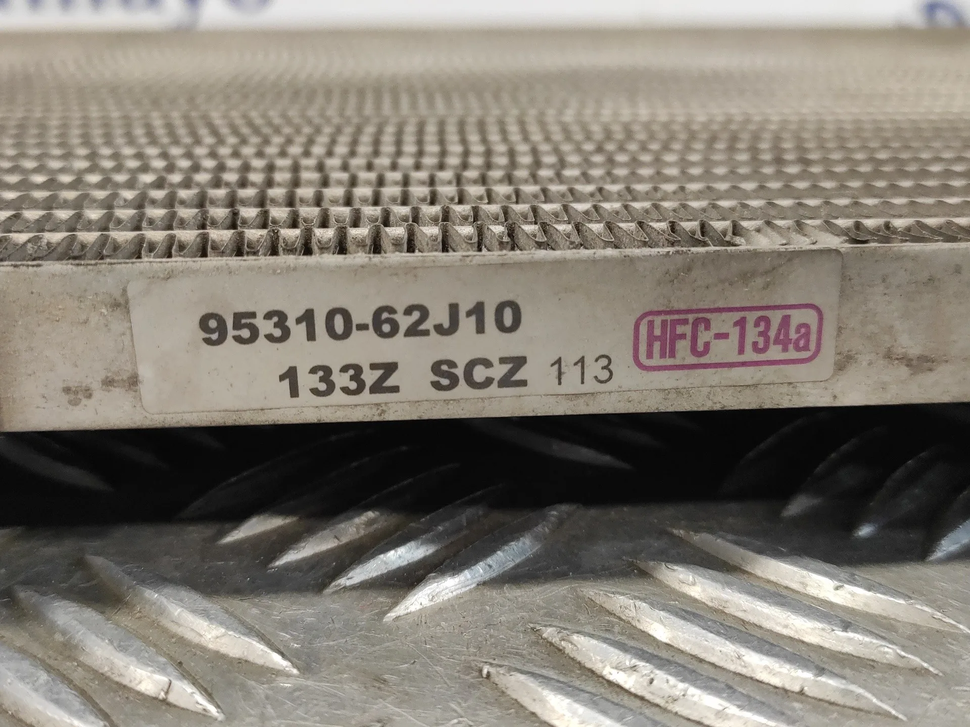 Condensador / Radiador Aire Acondicionado para Suzuki Swift Berlina (Mz)