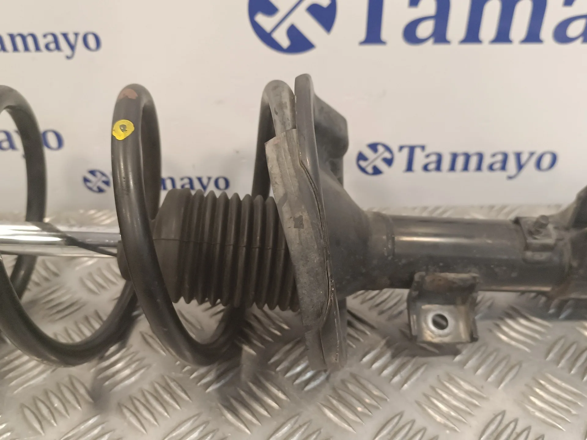 Amortiguador Delantero Derecho para Mitsubishi Lancer Berlina (Cy0)