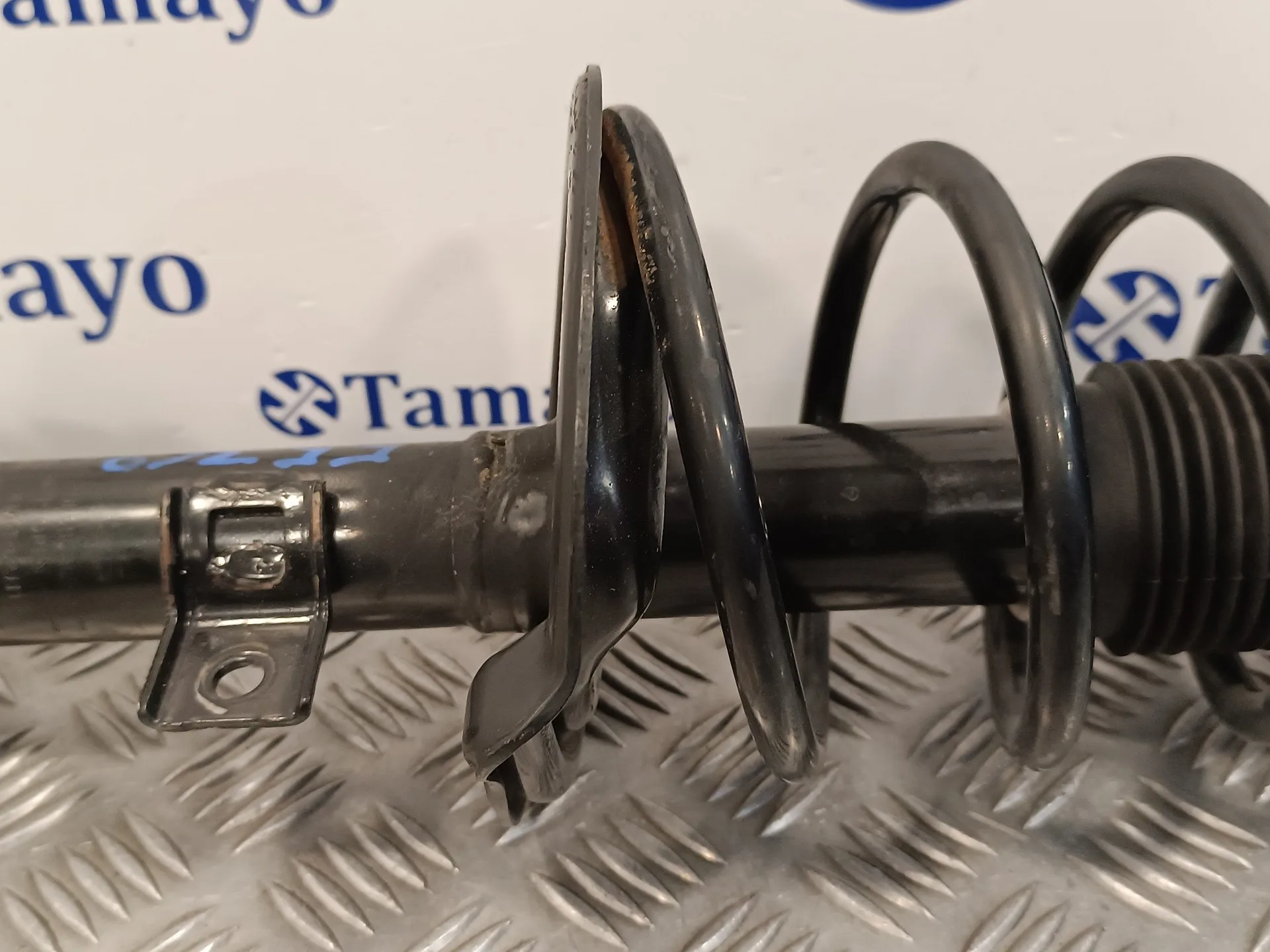 Amortiguador Delantero Derecho para Suzuki Swift Berlina (Mz)