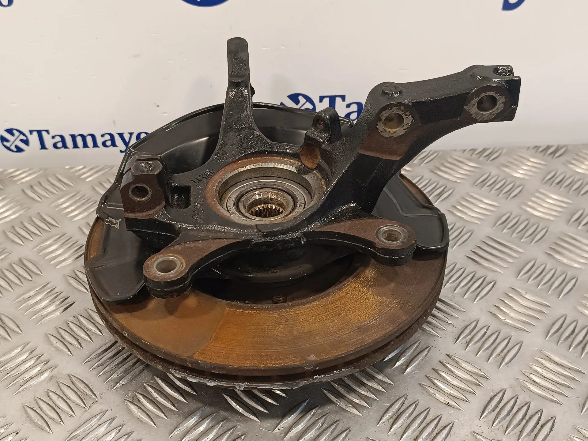 Mangueta Delantera Izquierda para Suzuki Swift Berlina (Mz)