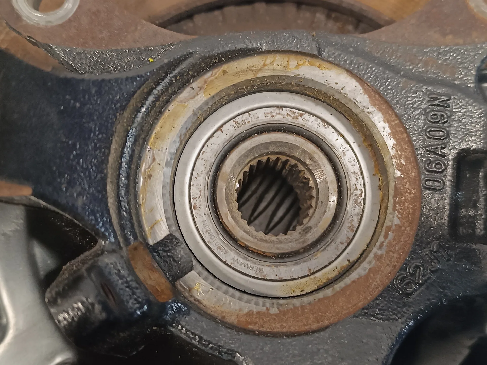 Mangueta Delantera Izquierda para Suzuki Swift Berlina (Mz)