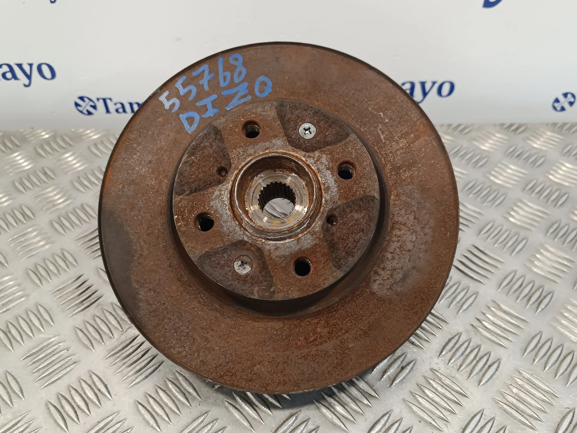 Mangueta Delantera Izquierda para Suzuki Swift Berlina (Mz)