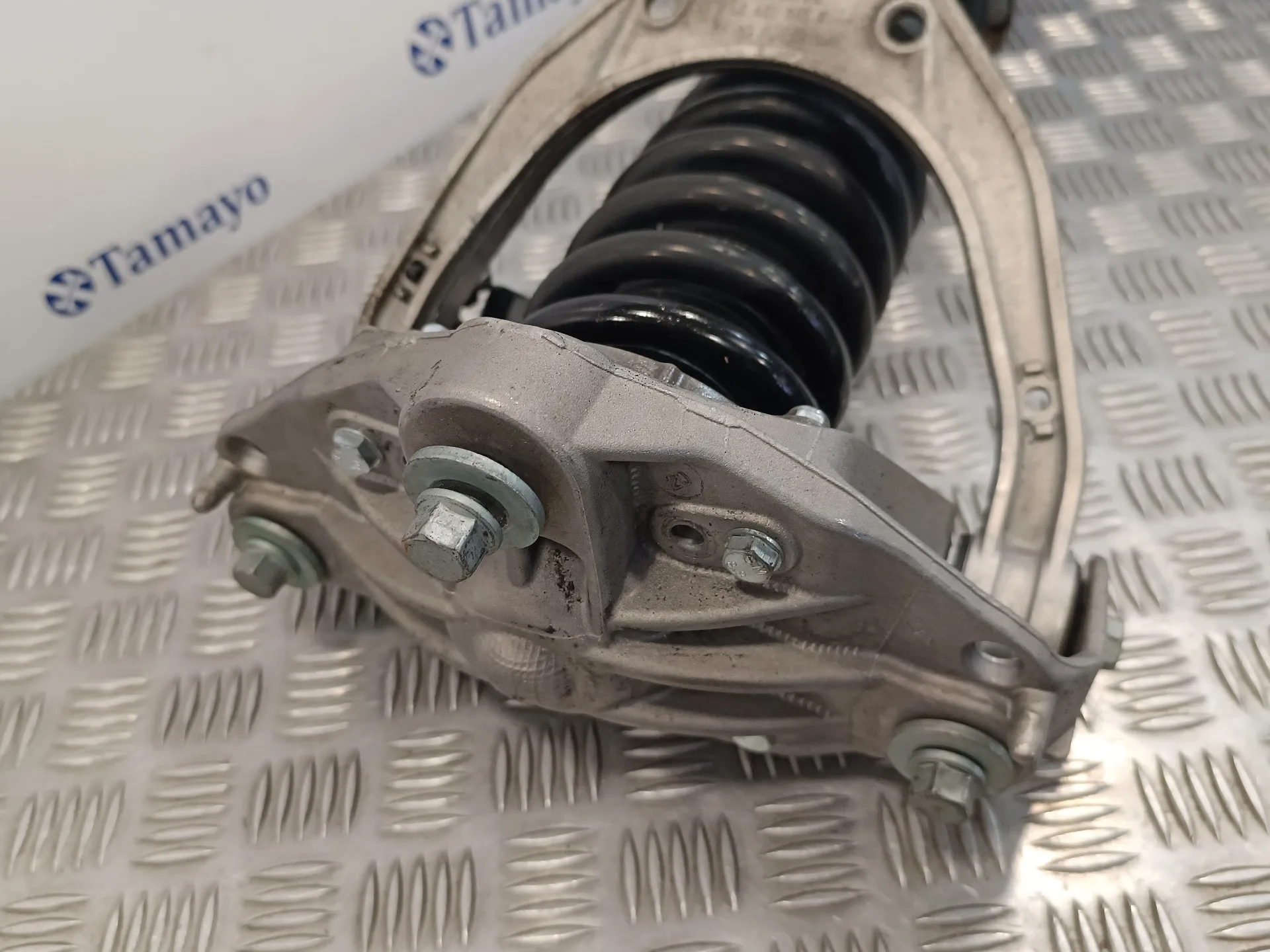 Amortiguador Delantero Izquierdo para Volkswagen Touareg (7La)