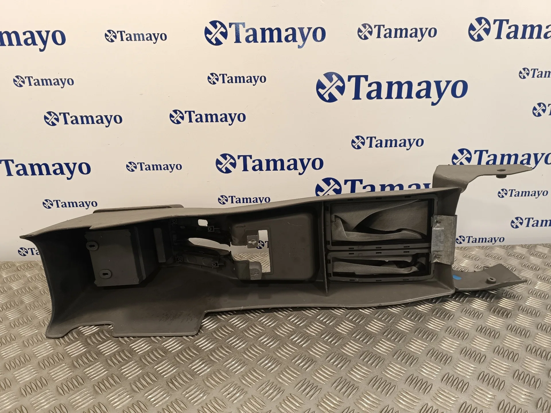 Apoyabrazos Central para Nissan Terrano/Terrano.ii (R20)