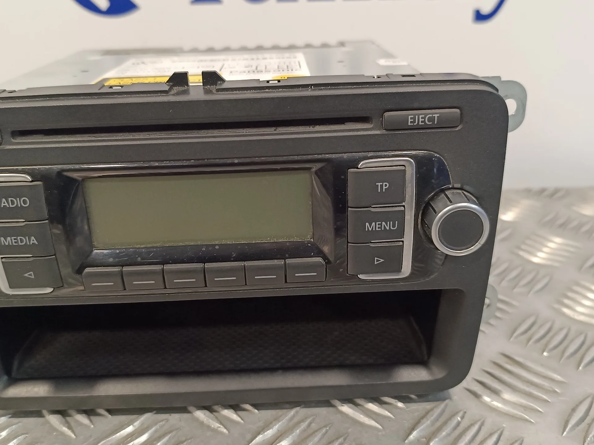 Sistema Audio / Radio Cd para Volkswagen Polo (6R1)
