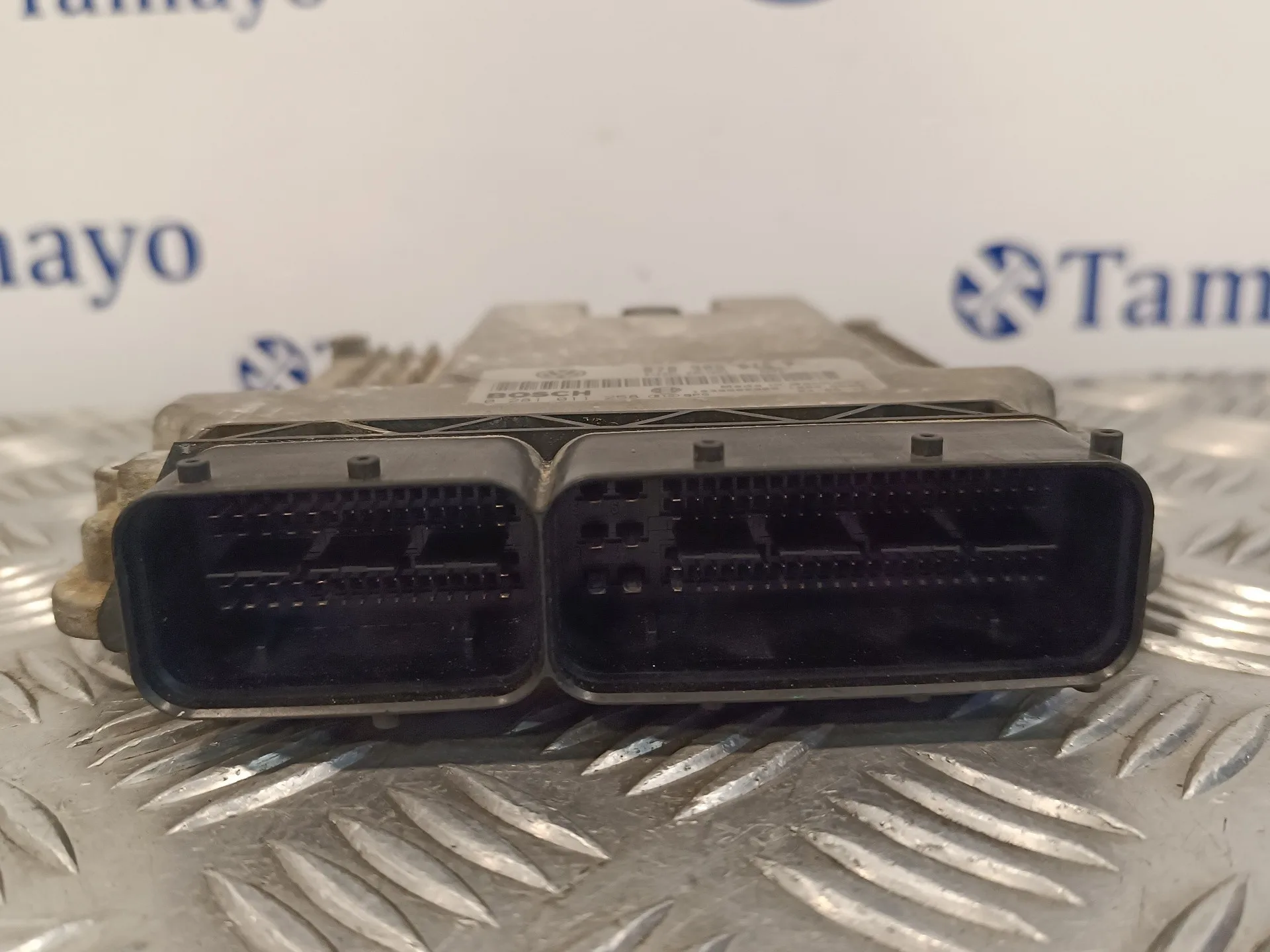 Centralita Motor Uce para Volkswagen Touareg (7La)