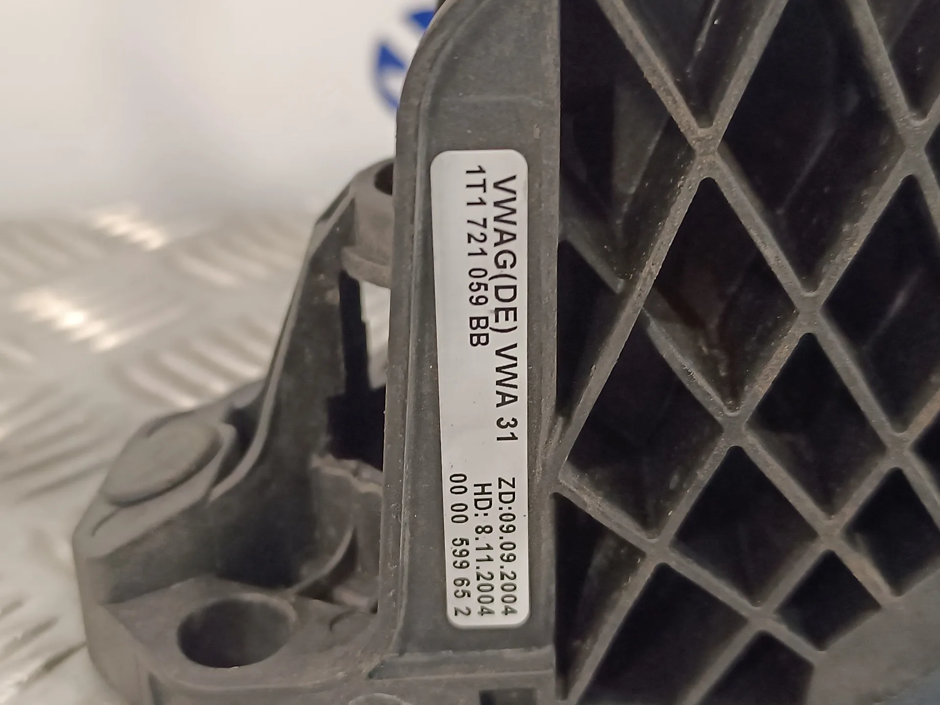 Pedal Embrague para Volkswagen Touran (1T1)