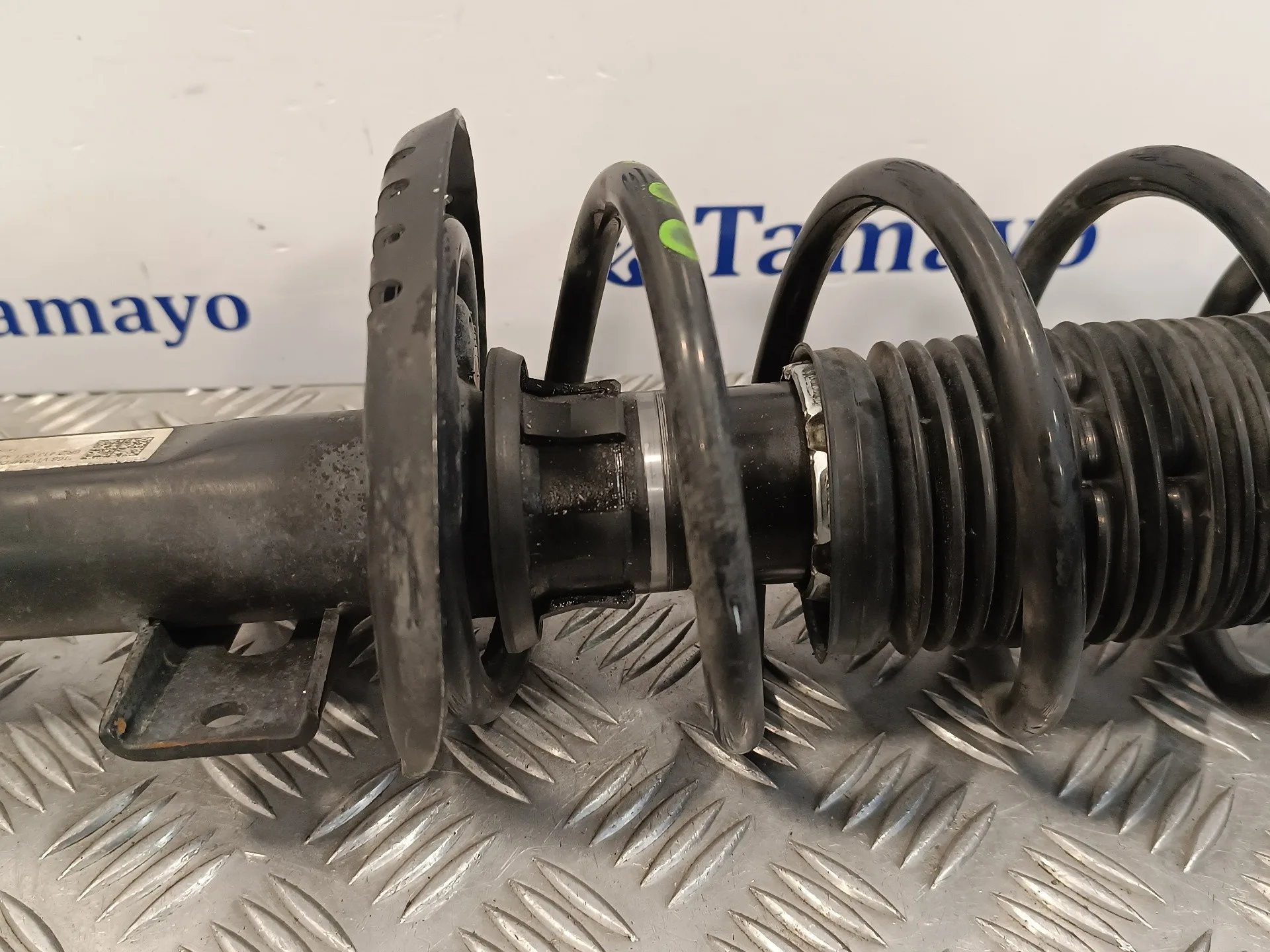 Amortiguador Delantero Izquierdo para Volkswagen Polo (6R1)