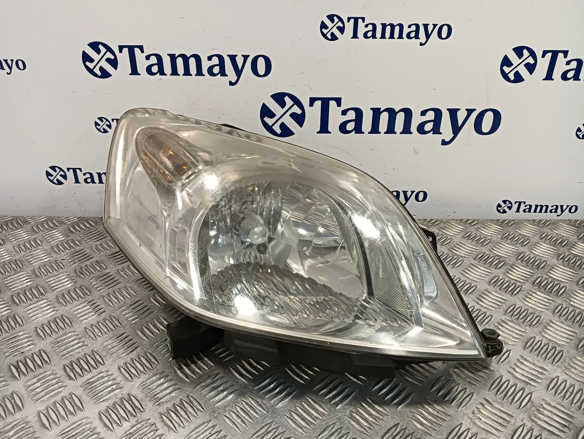 Faro Derecho para Fiat Fiorino