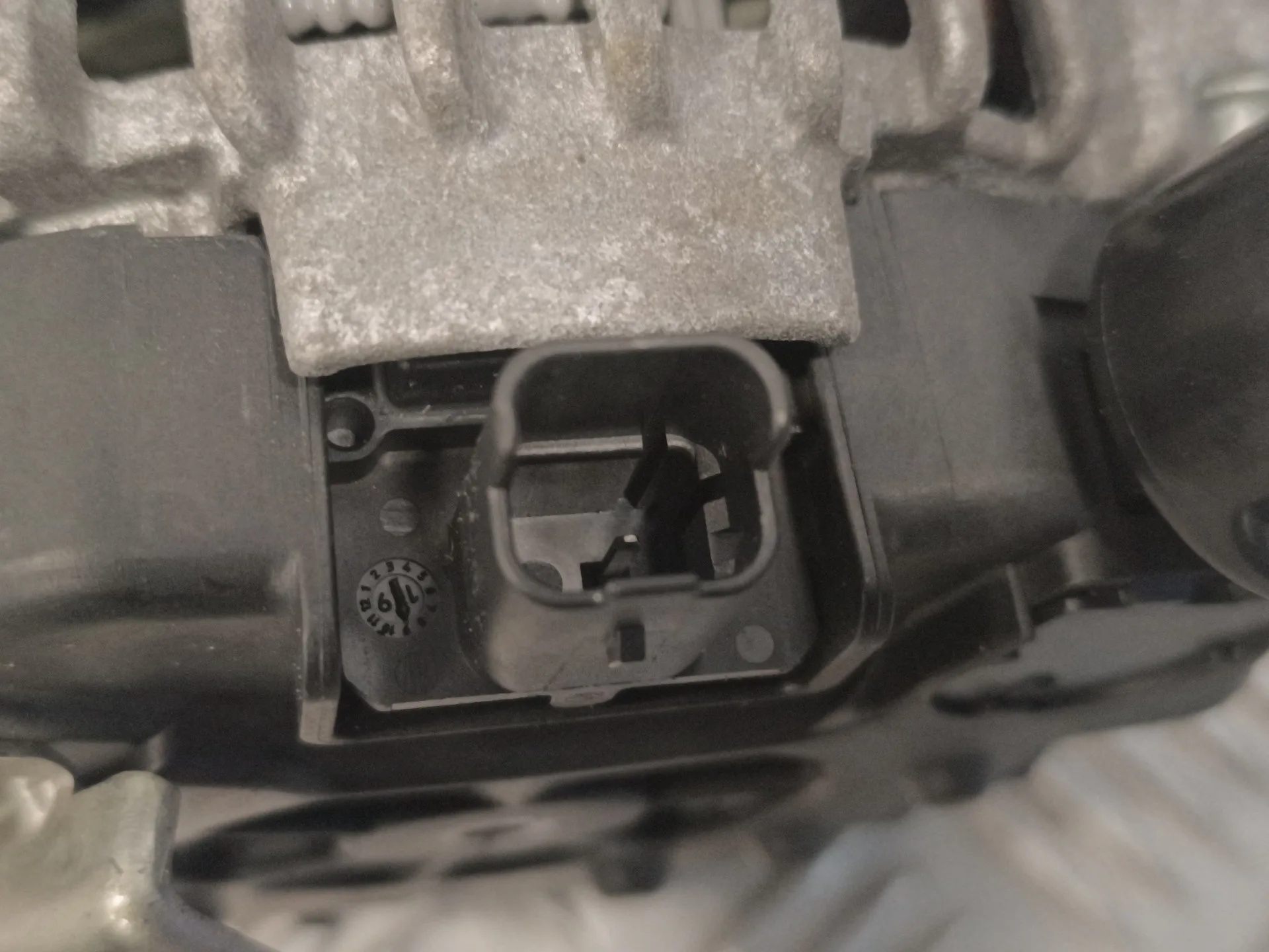 Alternador para Peugeot 2008 (P1)