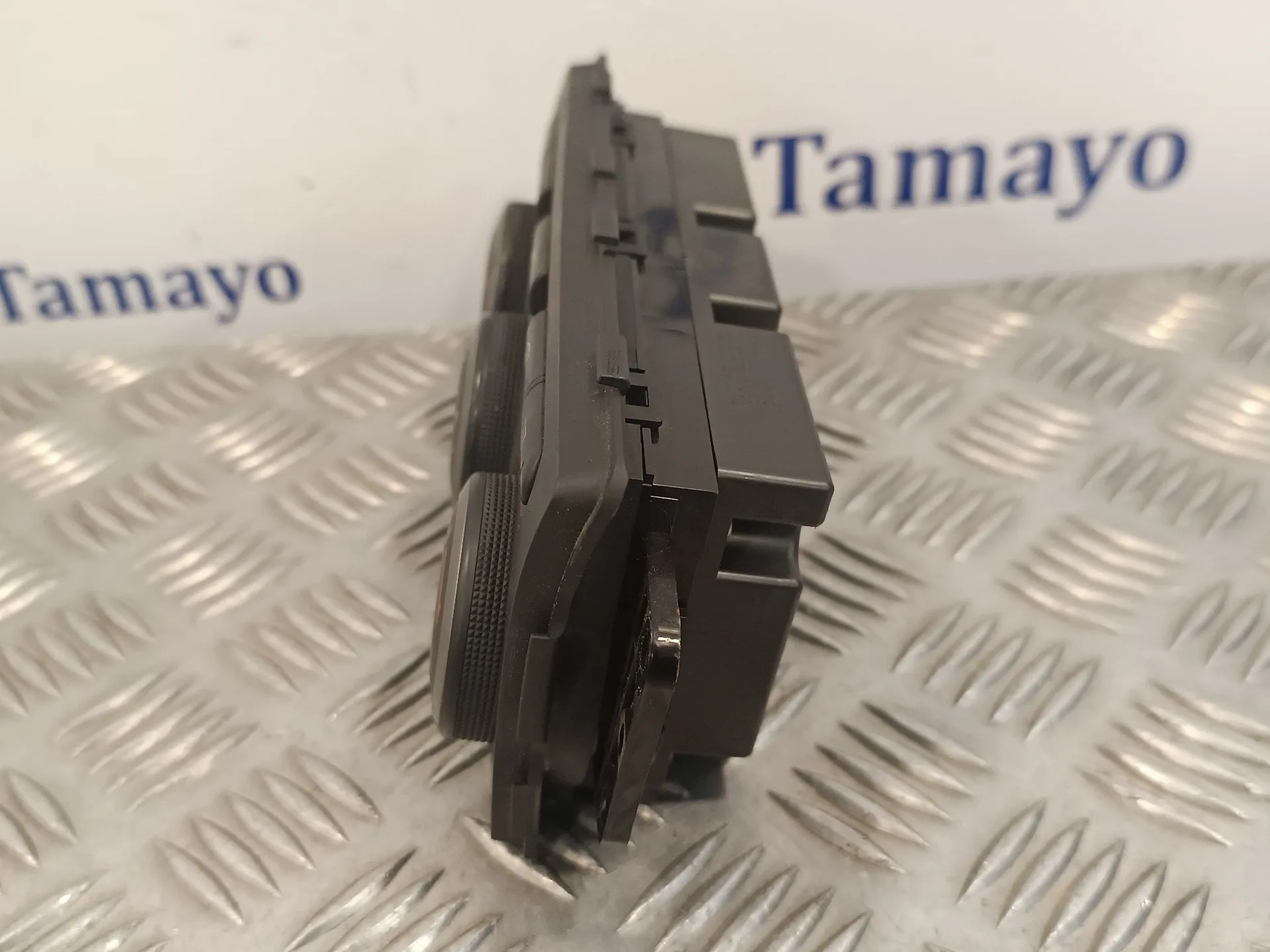 Mando Climatizador para Mazda 6 Lim. (Gh)