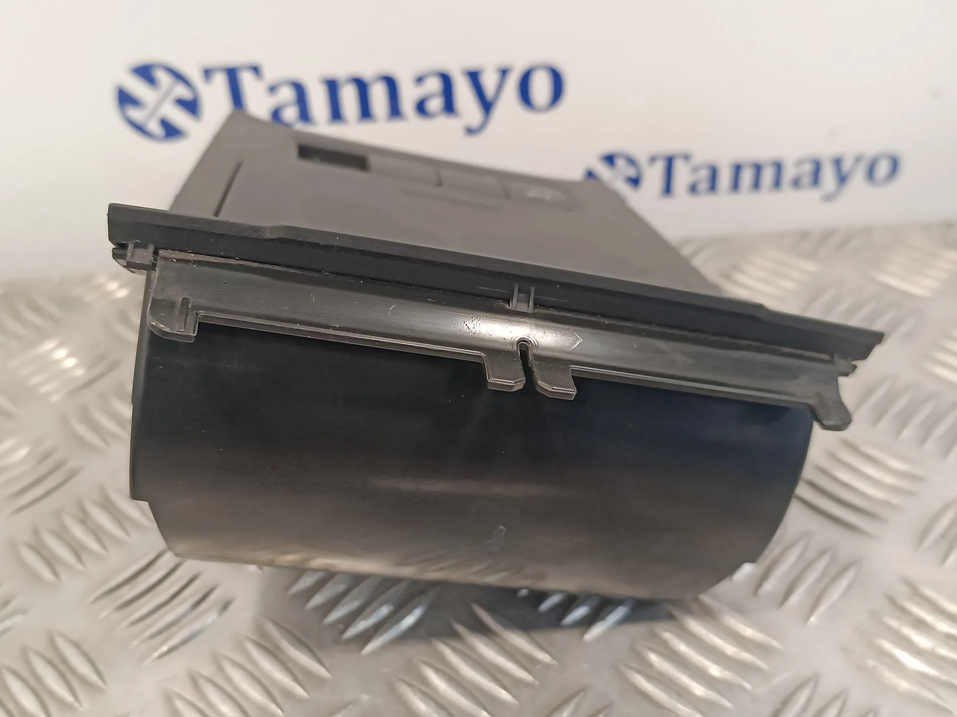 Cenicero para Volkswagen Golf V Berlina (1K1)
