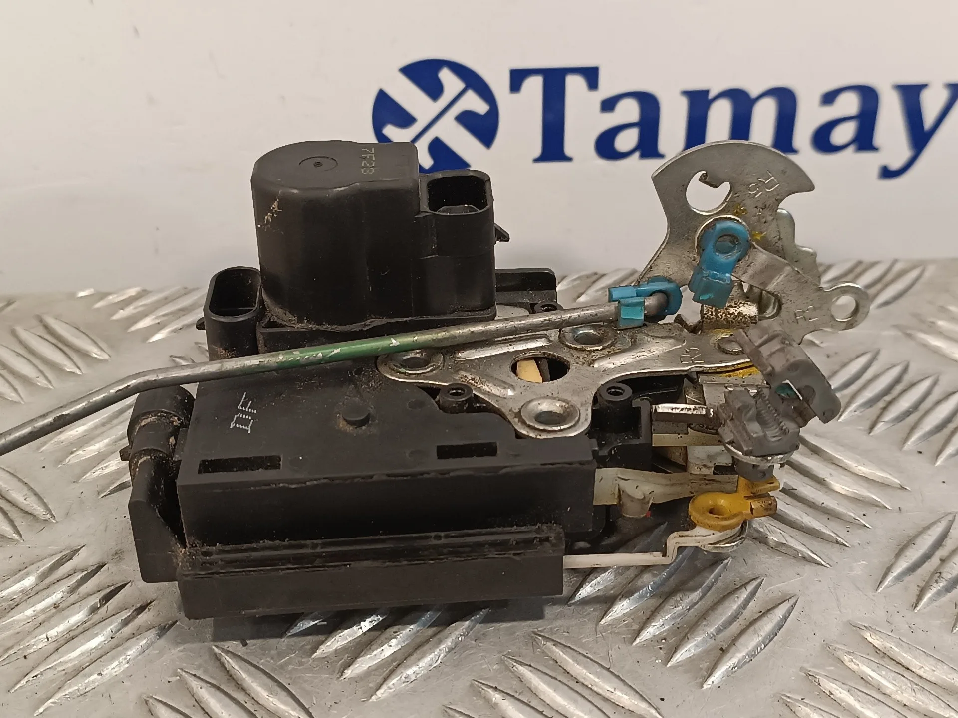 Cerradura Puerta Delantera Derecha para Chevrolet Kalos
