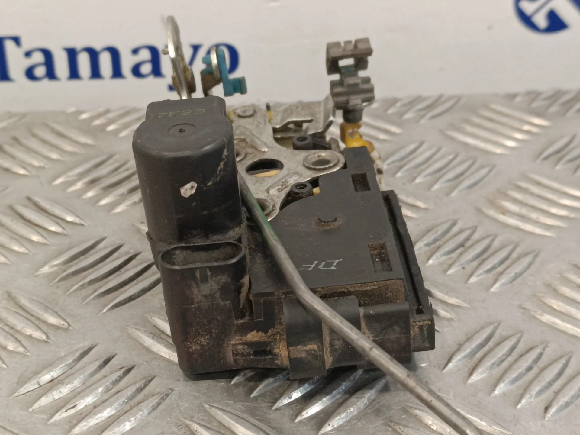 Cerradura Puerta Delantera Derecha para Chevrolet Kalos