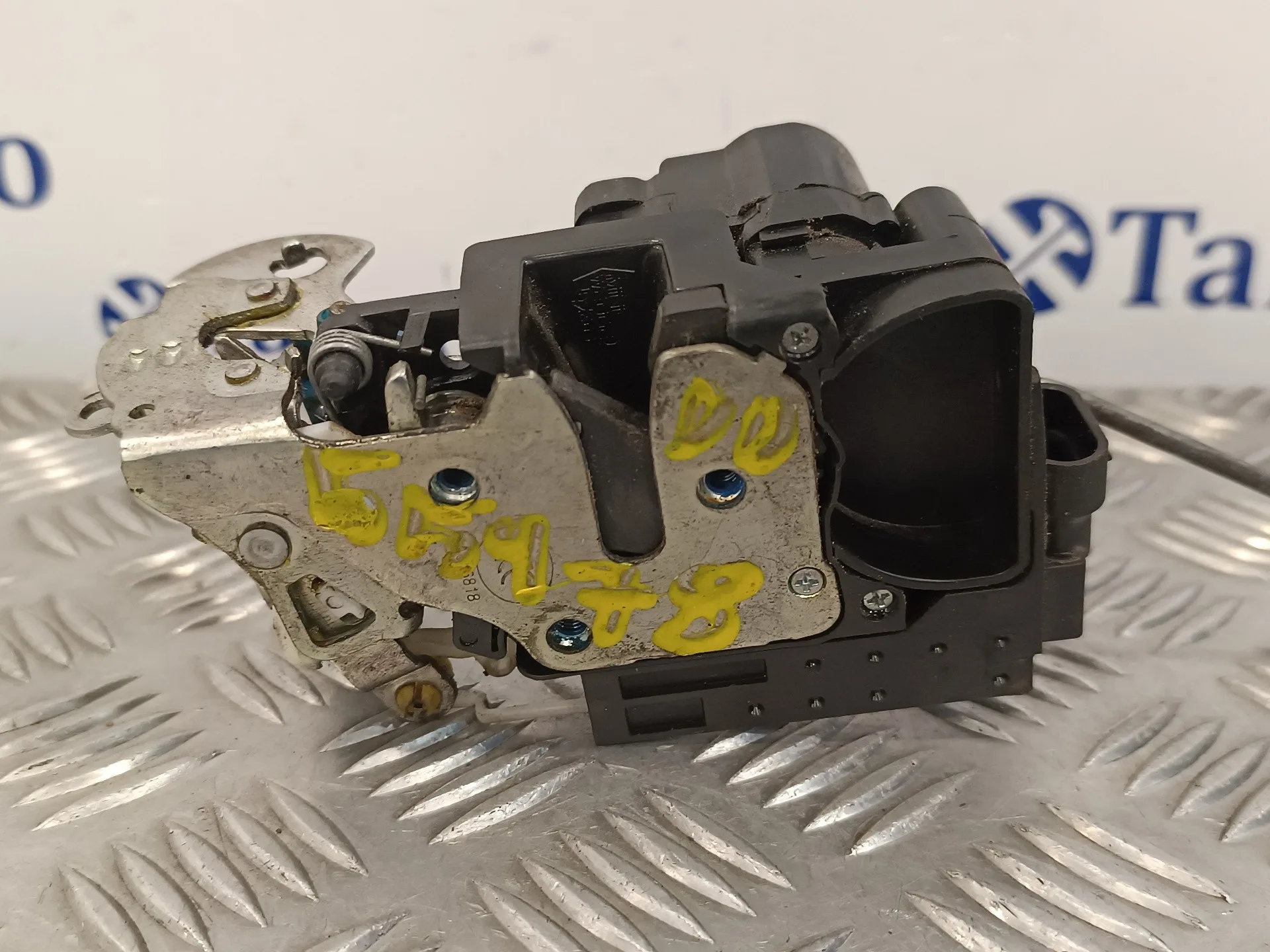 Cerradura Puerta Delantera Derecha para Chevrolet Kalos
